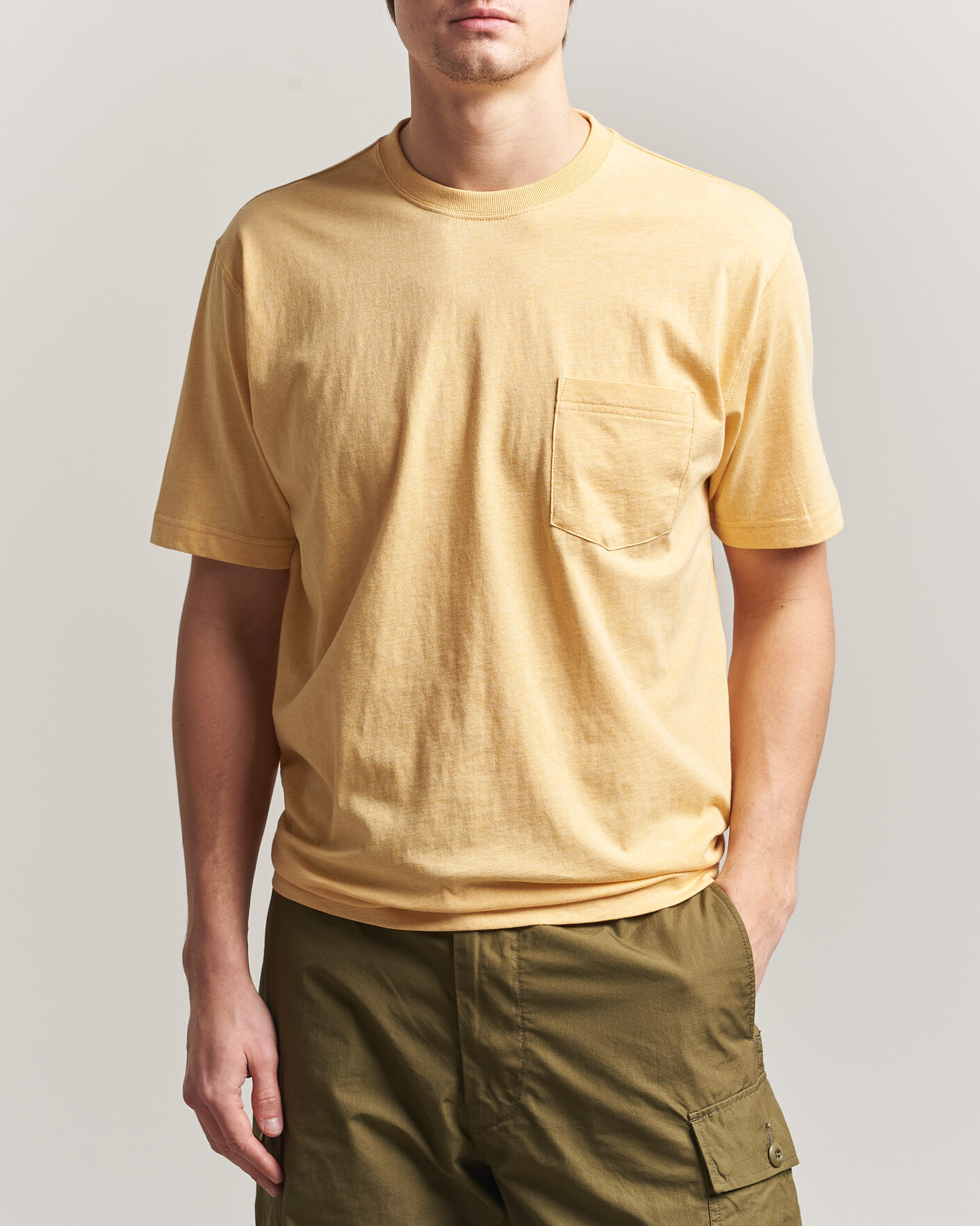 Herr | T-Shirts | BEAMS PLUS | Pocket Tee Yellow