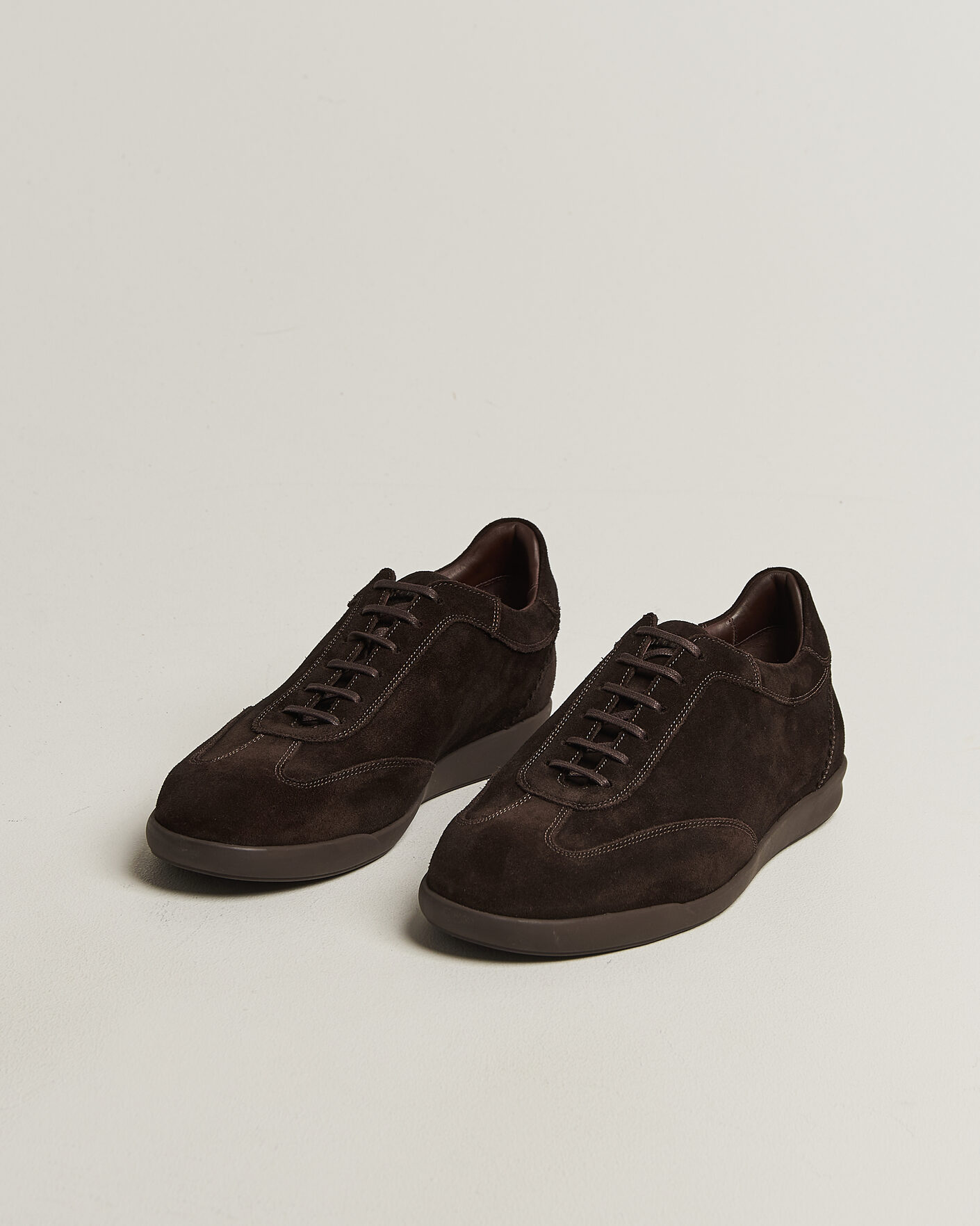 Herr | Sneakers | Loake Shoemakers | Loake 1880 Mayfair Suede Dress Sneaker Dark Brown