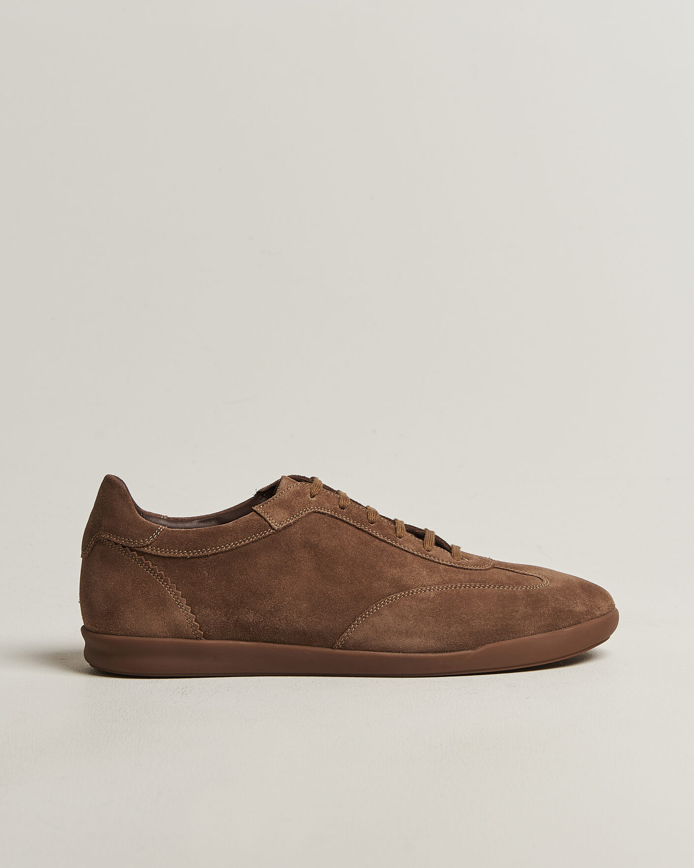 Herr | Sneakers | Loake Shoemakers | Loake 1880 Mayfair Suede Dress Sneaker Flint