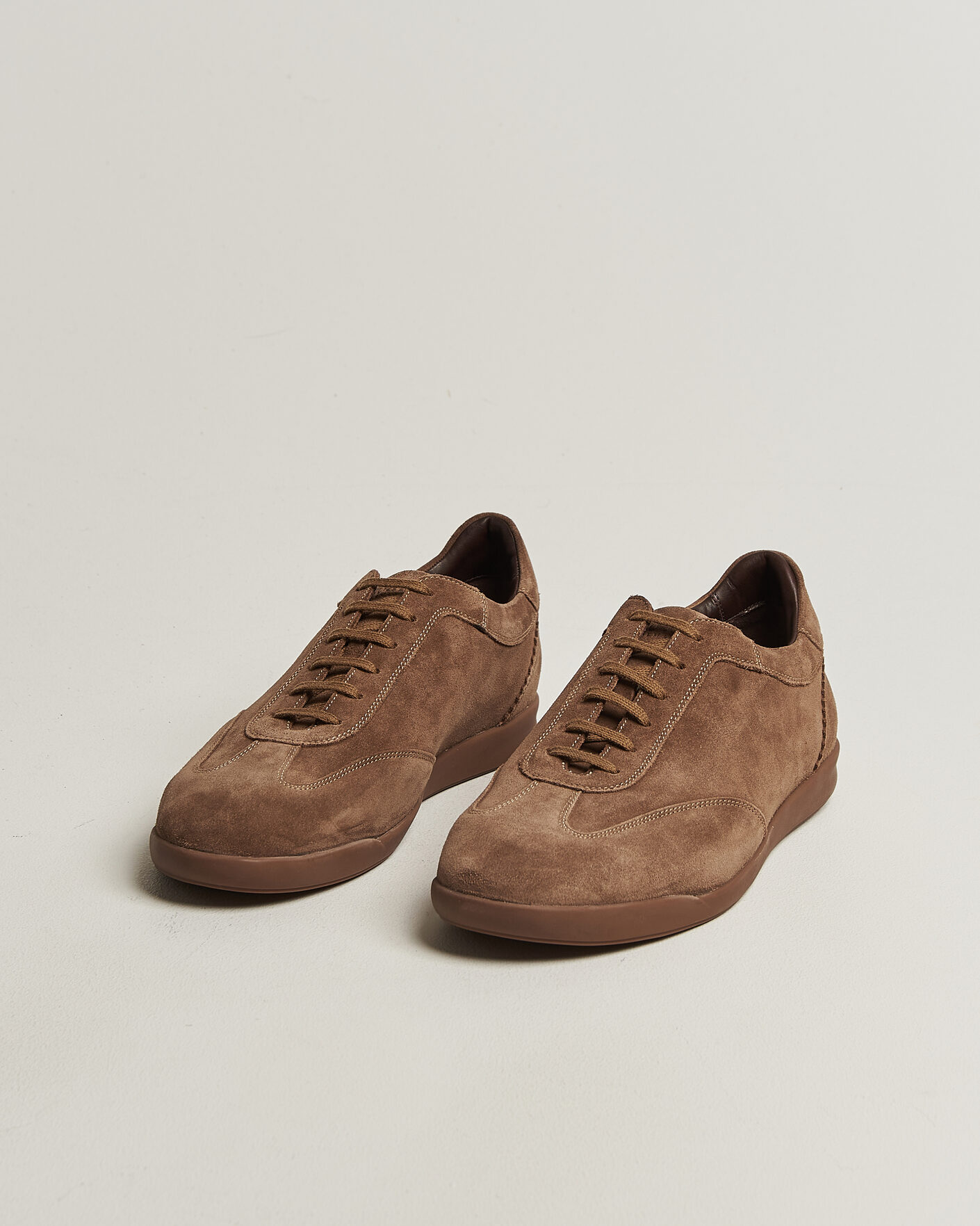 Herr | Sneakers | Loake Shoemakers | Loake 1880 Mayfair Suede Dress Sneaker Flint