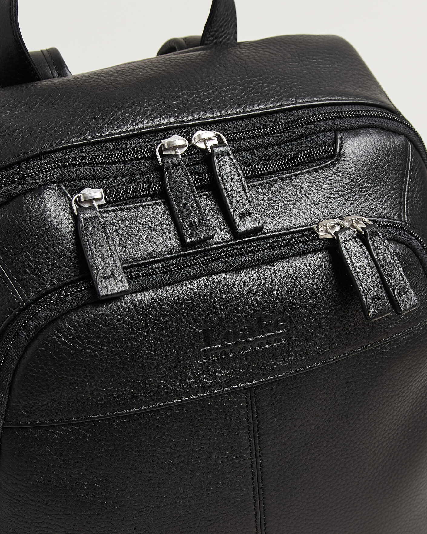 Herr | Väskor | Loake Shoemakers | Waterloo Grained Leather Backpack Black