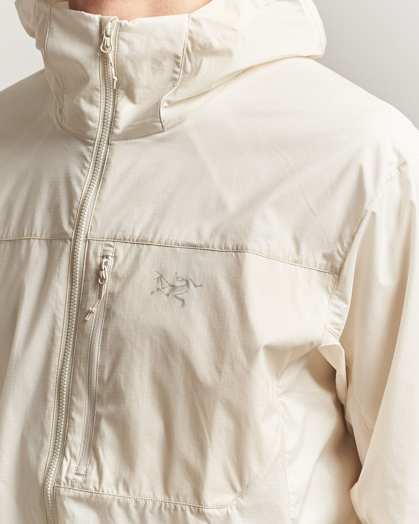 Herr | Jackor | Arc'teryx | Squamish Lightweight Hooded Jacket Sea Salt