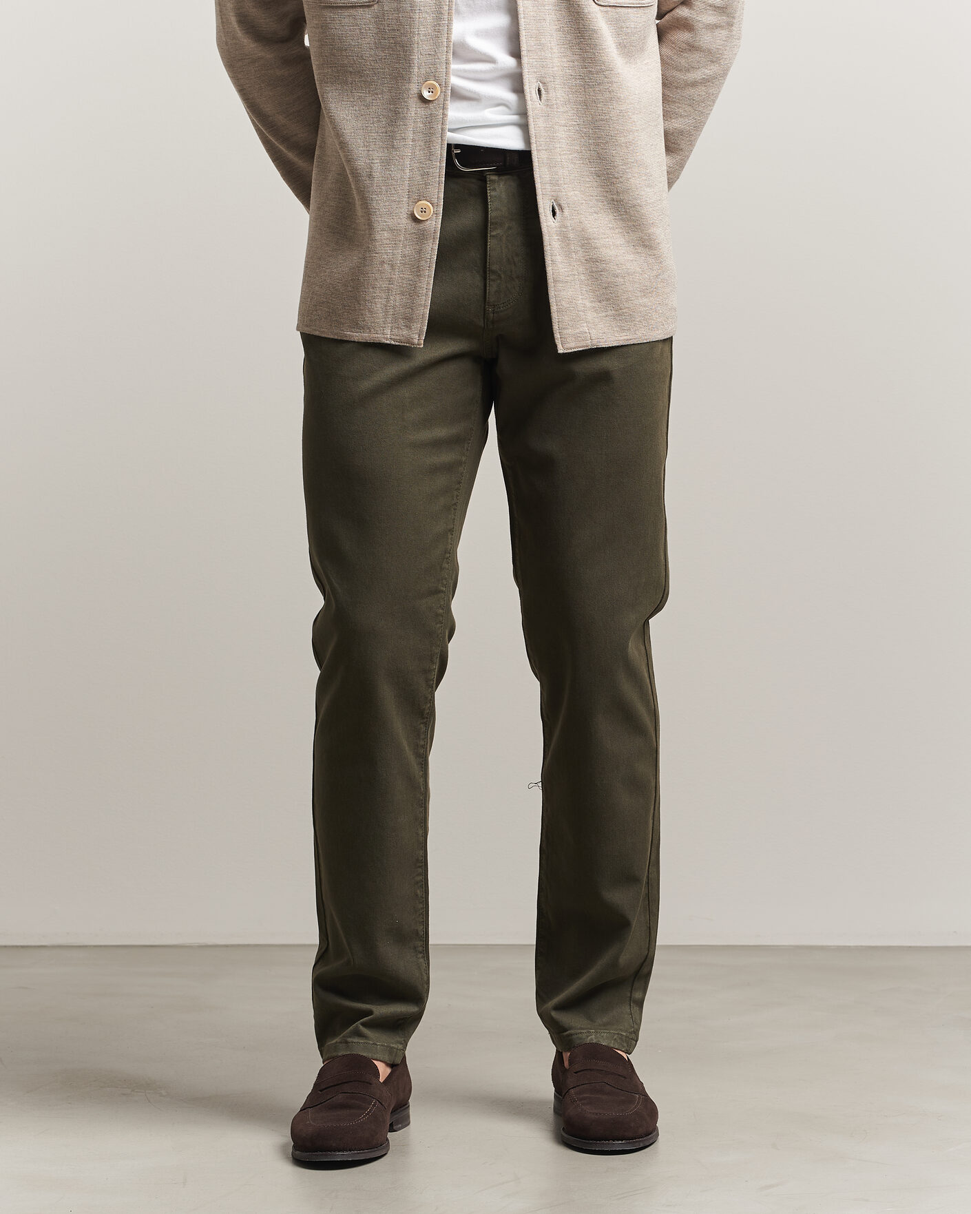 Herr | Byxor | Oscar Jacobson | Slim Fit 5-Pocket Chino Olive