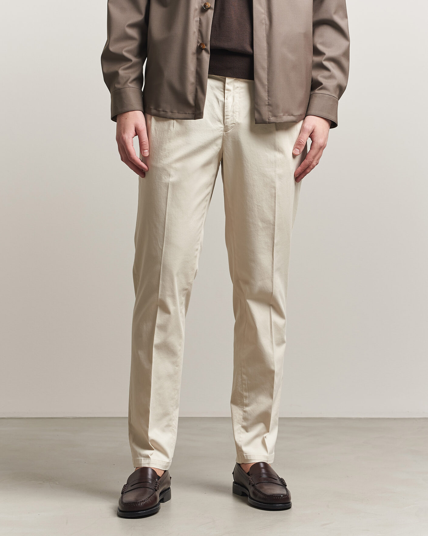 Herr | Byxor | Briglia 1949 | Easy Fit Pleated Cotton Stretch Chino Cream