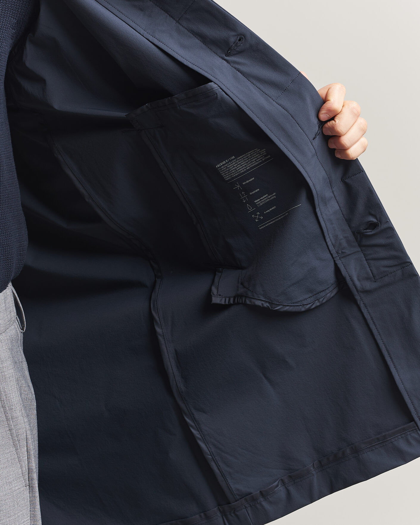 Herr | Jackor | Scandinavian Edition | Ascend II Lightweight Coat Navy