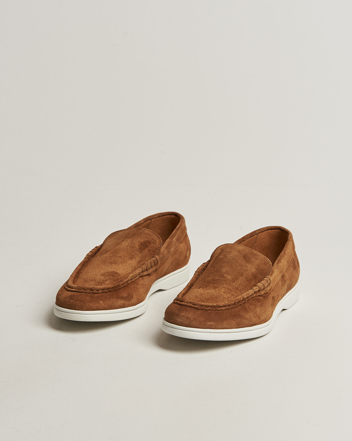 Herr | Loafers | Charles Tyrwhitt | Suede Slip On Loafers Light Brown