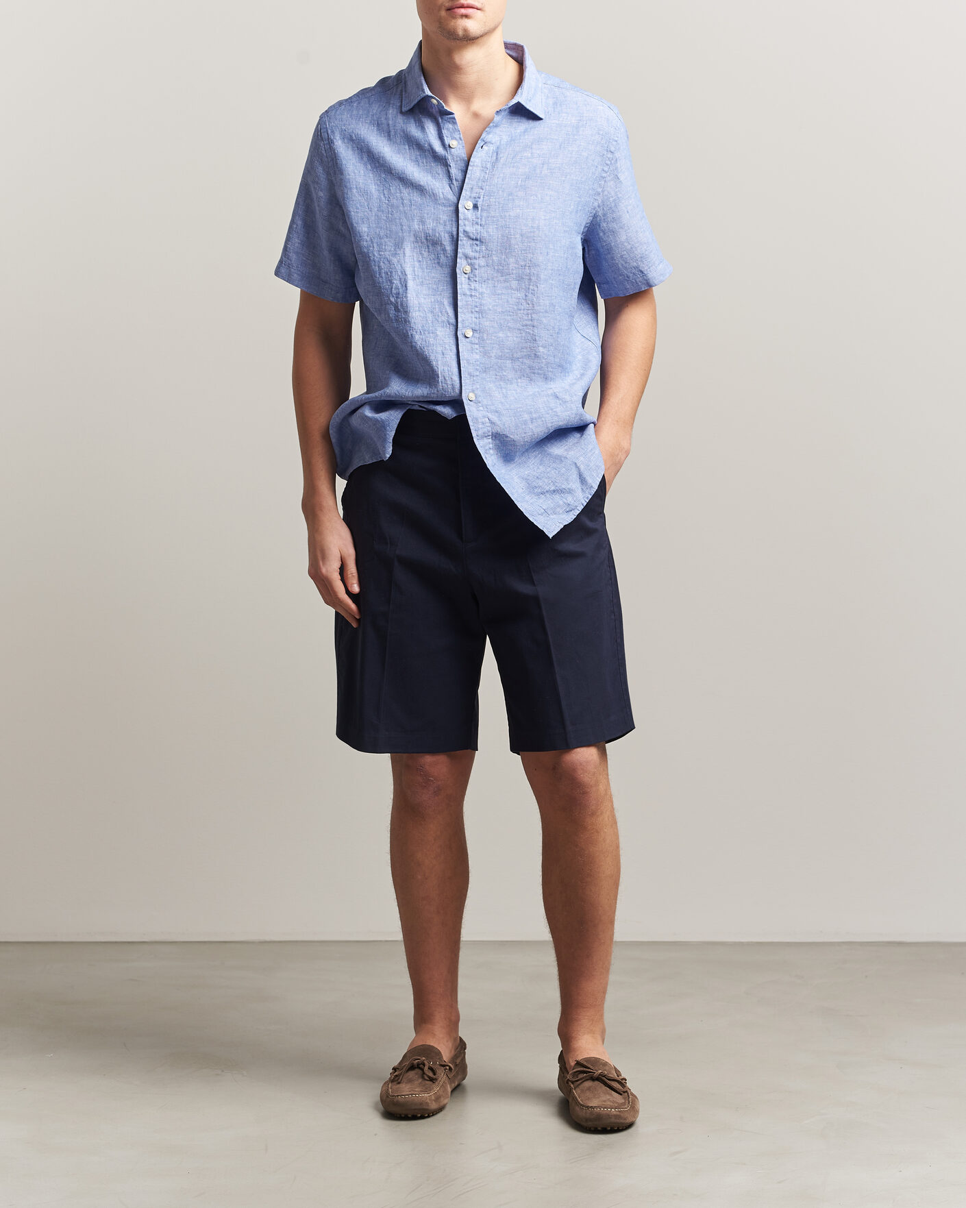 Herr | Skjortor | Charles Tyrwhitt | Pure Linen Short Sleeve Slim Fit Shirt Cornflower Blue