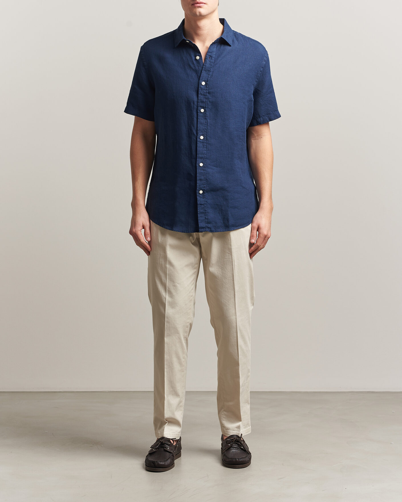Herr | Skjortor | Charles Tyrwhitt | Pure Linen Short Sleeve Slim Fit Shirt Navy