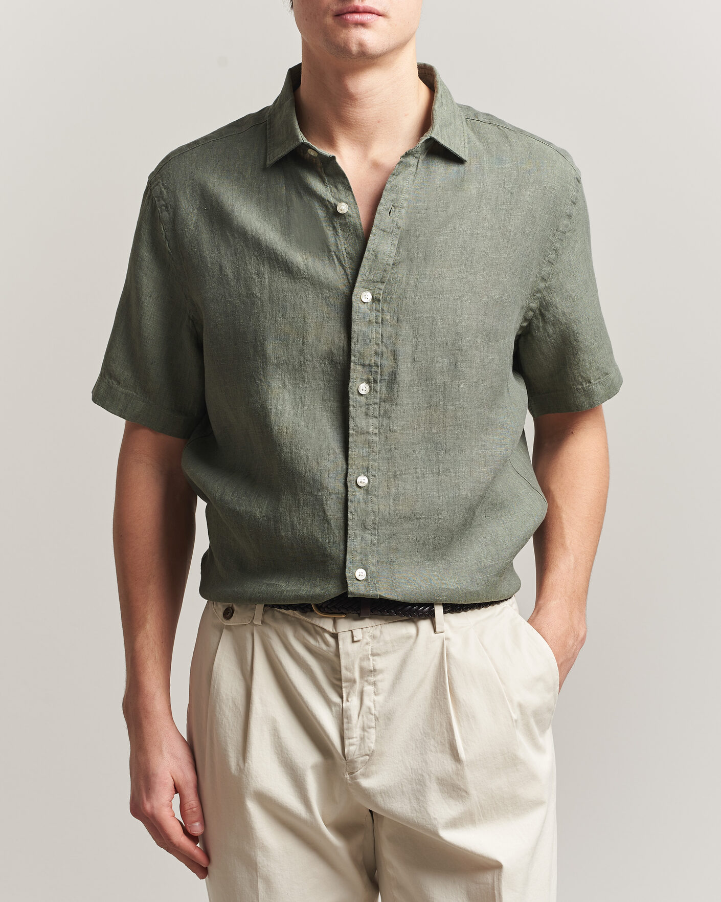 Herr | Skjortor | Charles Tyrwhitt | Pure Linen Short Sleeve Slim Fit Shirt Olive