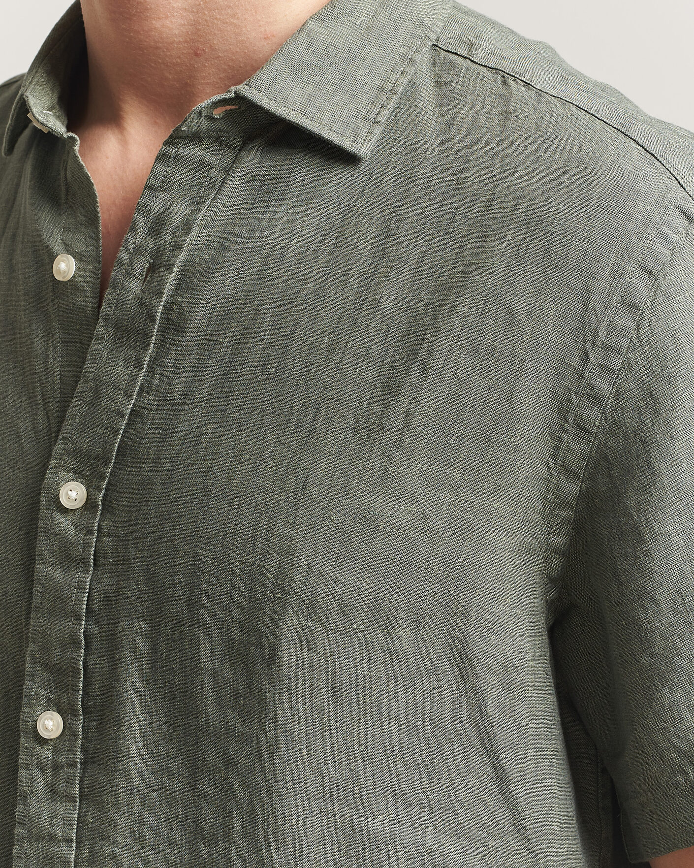 Herr | Skjortor | Charles Tyrwhitt | Pure Linen Short Sleeve Slim Fit Shirt Olive