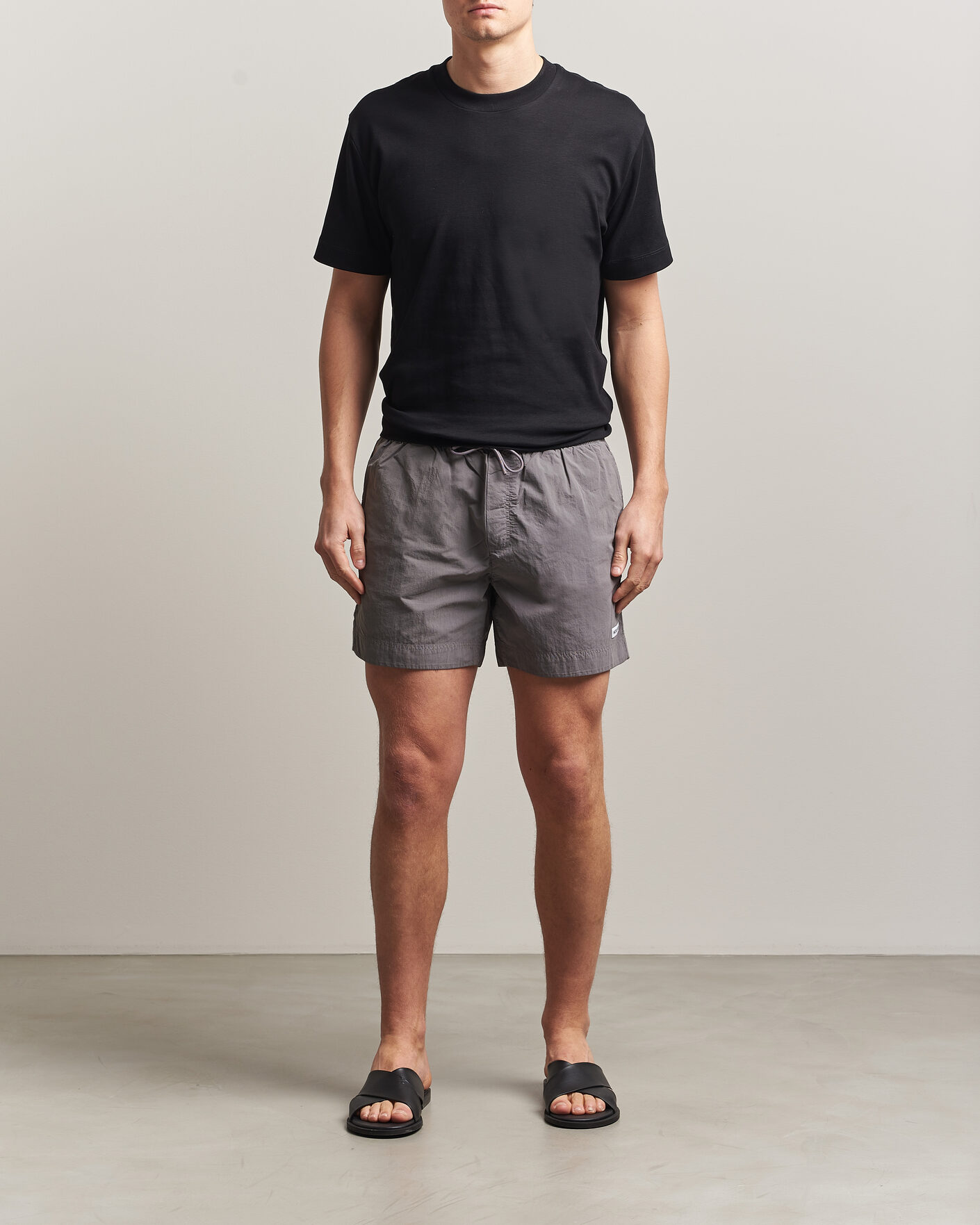 Herr | Badbyxor | Woolrich | Solid Garment Dyed Swimshorts Chark