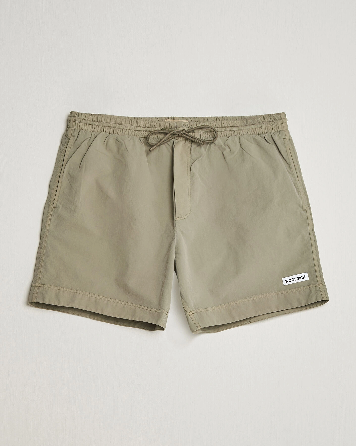 Herr | Woolrich Solid Garment Dyed Swimshorts Smokey Olive | Woolrich | Solid Garment Dyed Swimshorts Smokey Olive