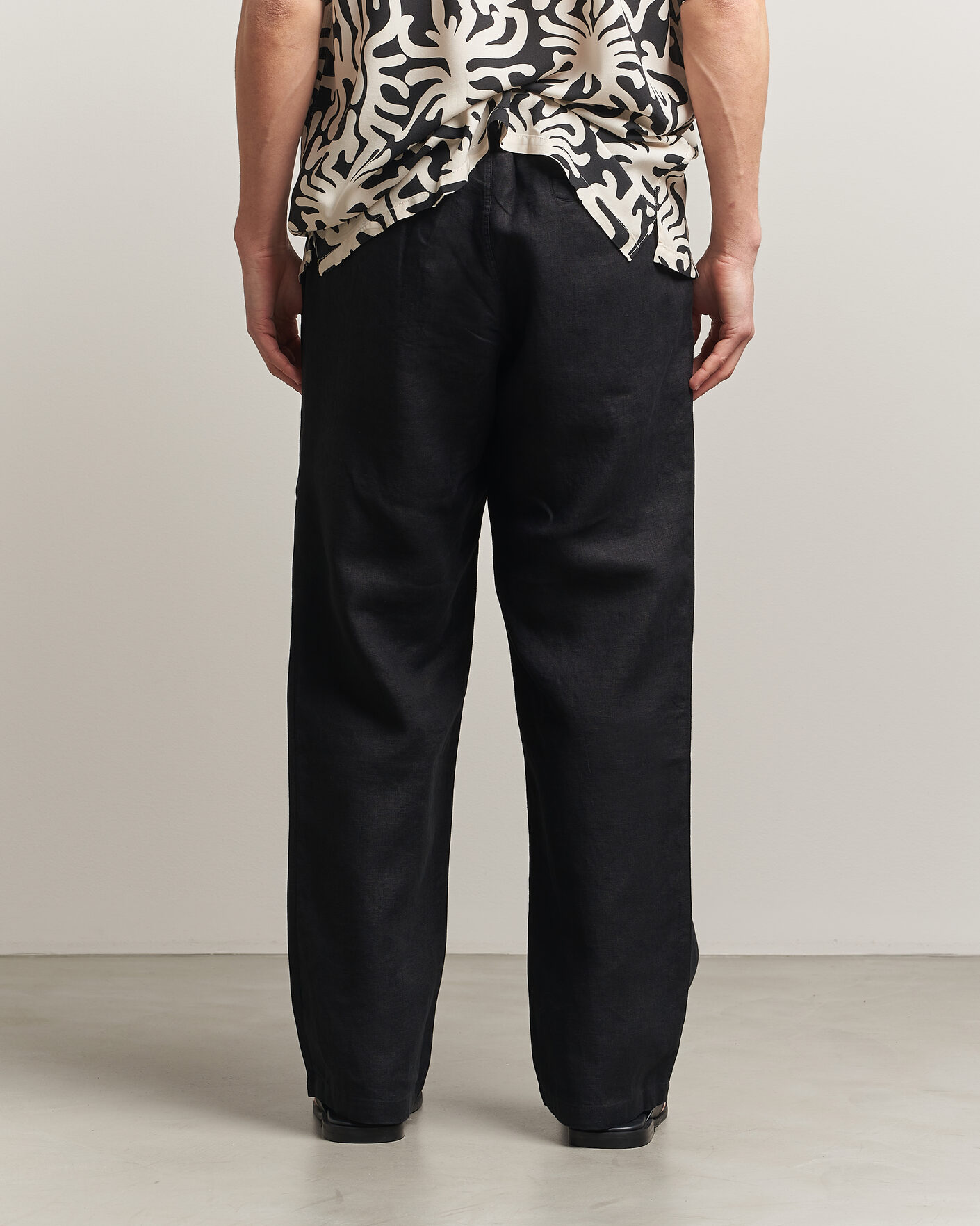 Herr | Byxor | OAS | Nino Linen Pants Black