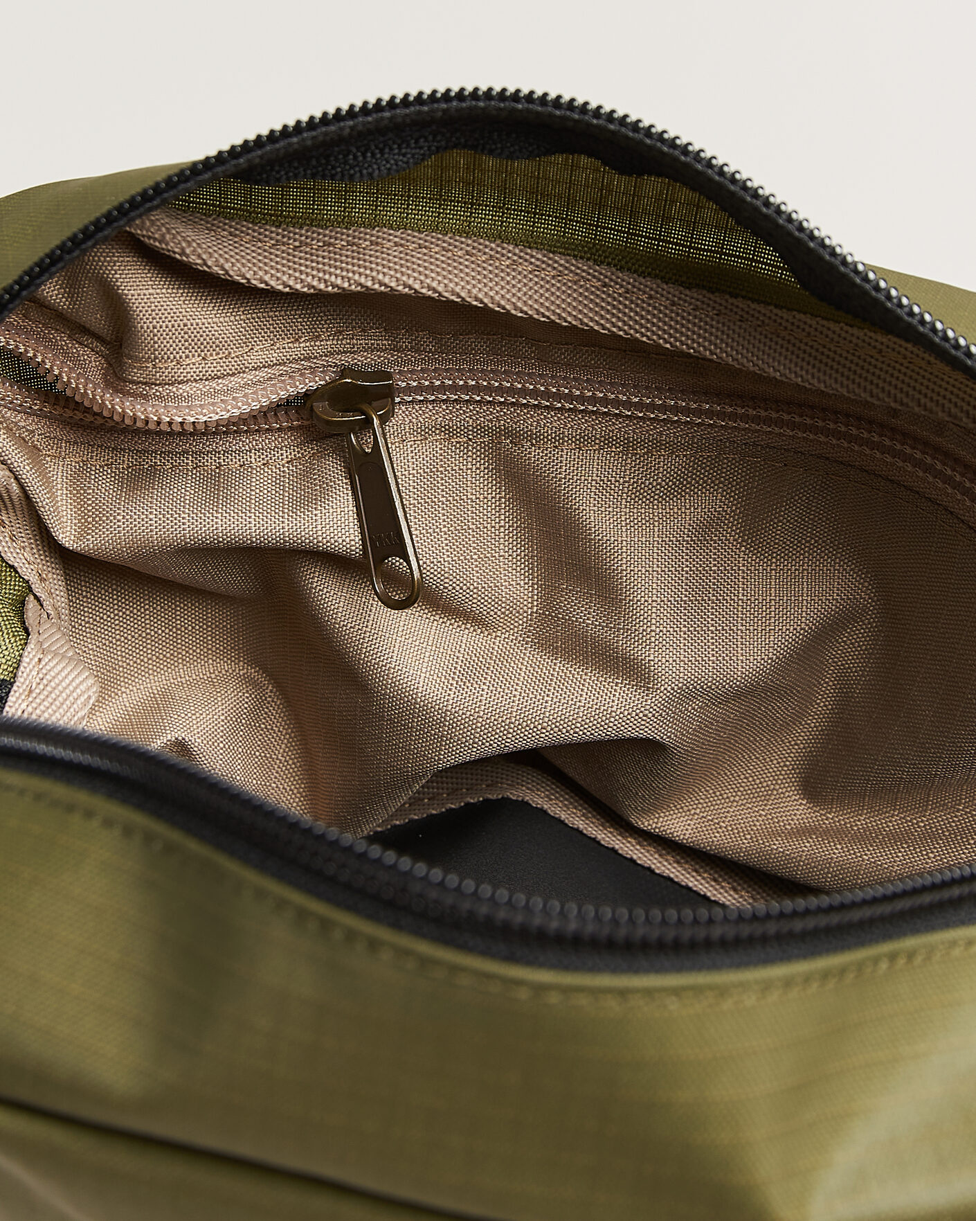 Herr | Väskor | Filson | All Weather Travel Pack Olive
