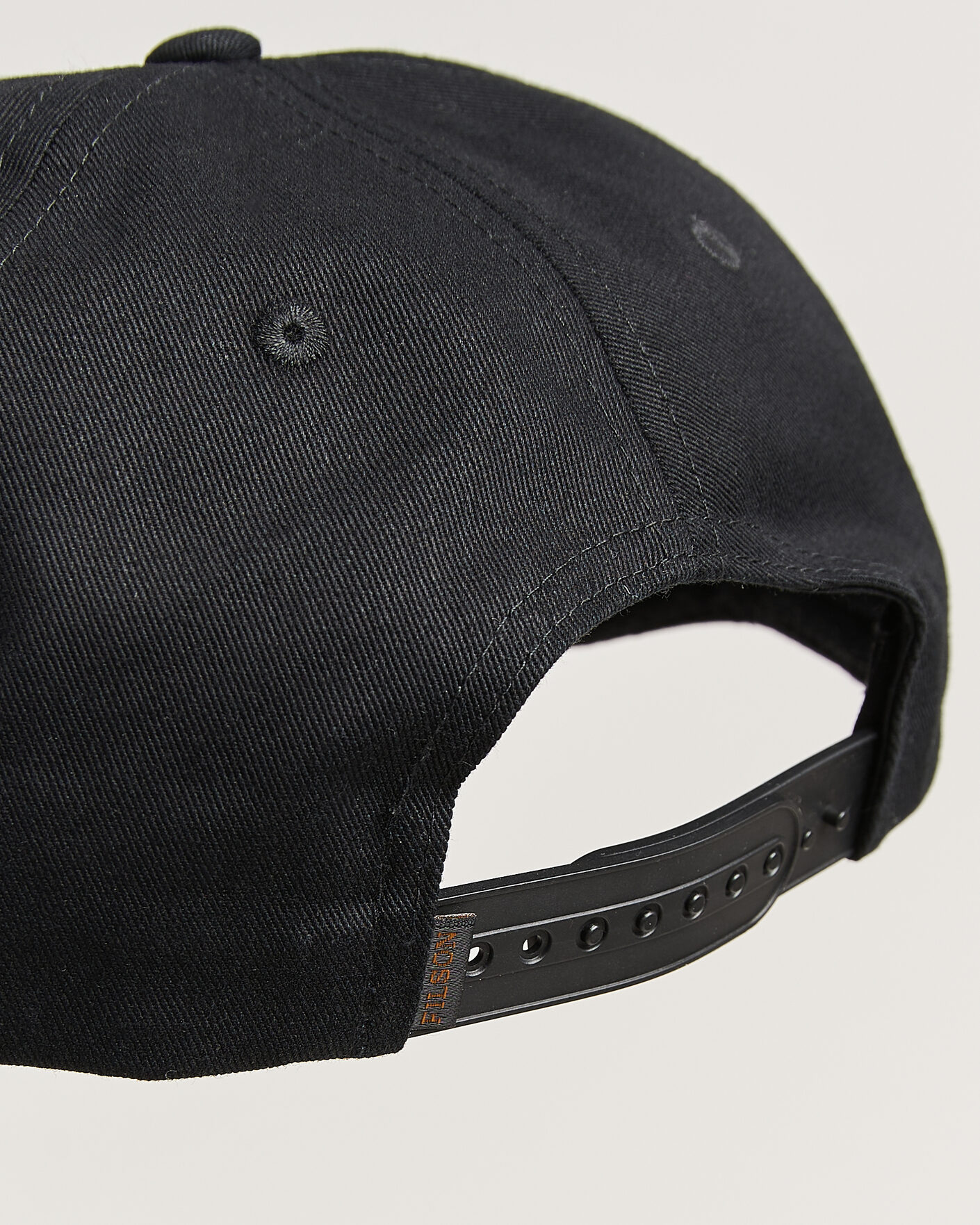 Herr | Hattar & kepsar | Filson | Bear Trucker Cap Black