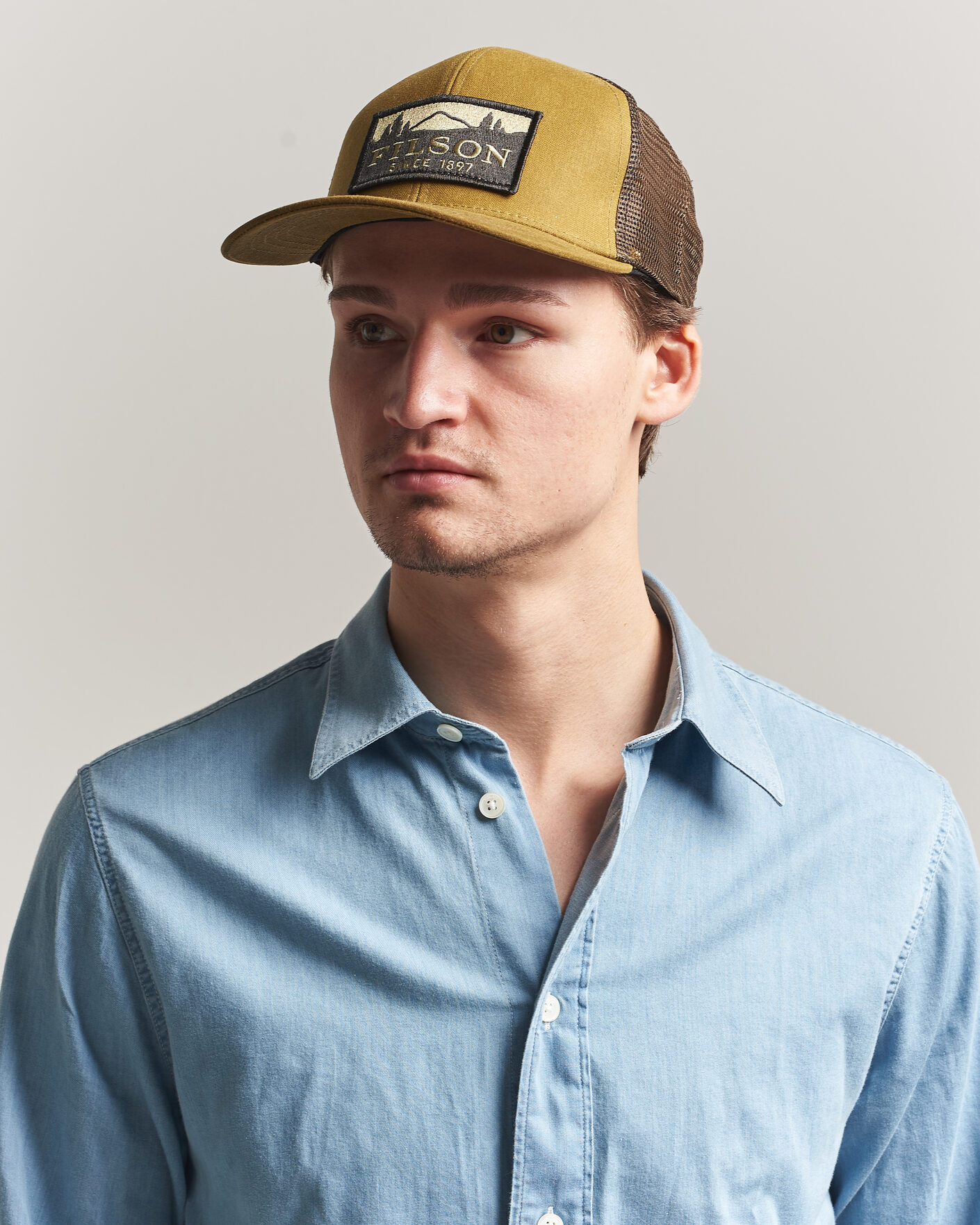 Herr | Hattar & kepsar | Filson | Scenic Waxed Logger Mesh Cap Dark Tan
