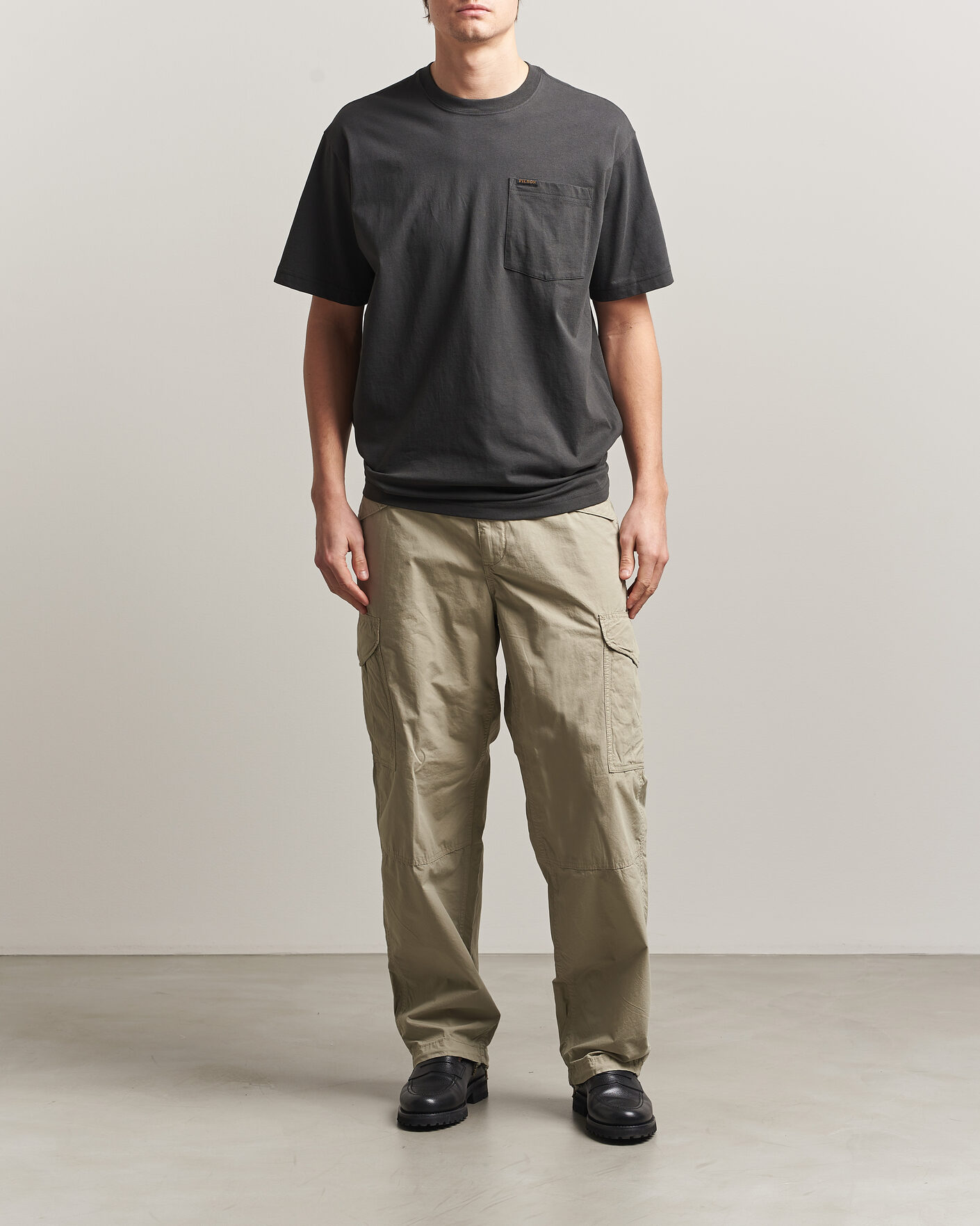 Herr | T-Shirts | Filson | Pocket T-Shirt Faded Black