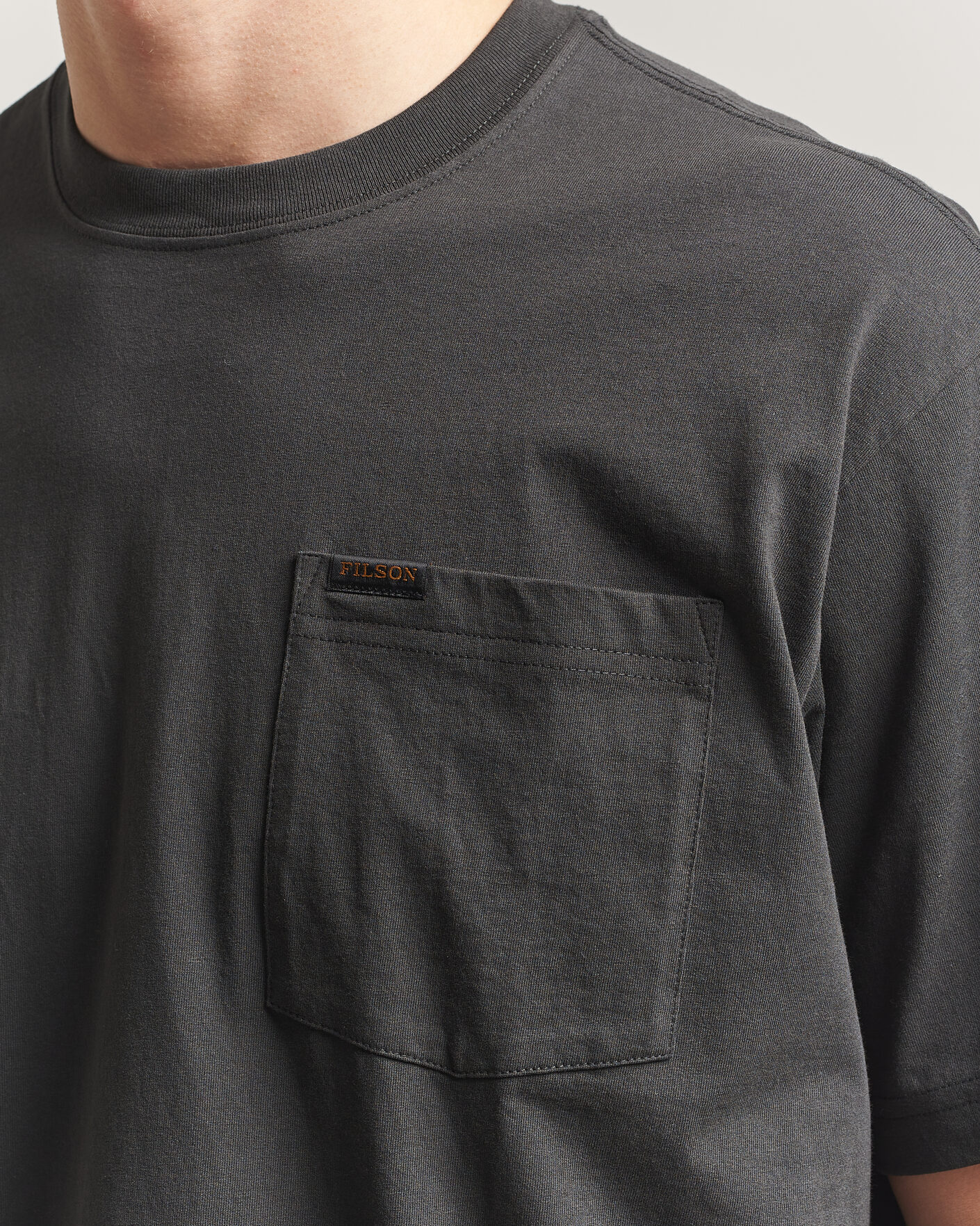 Herr | T-Shirts | Filson | Pocket T-Shirt Faded Black
