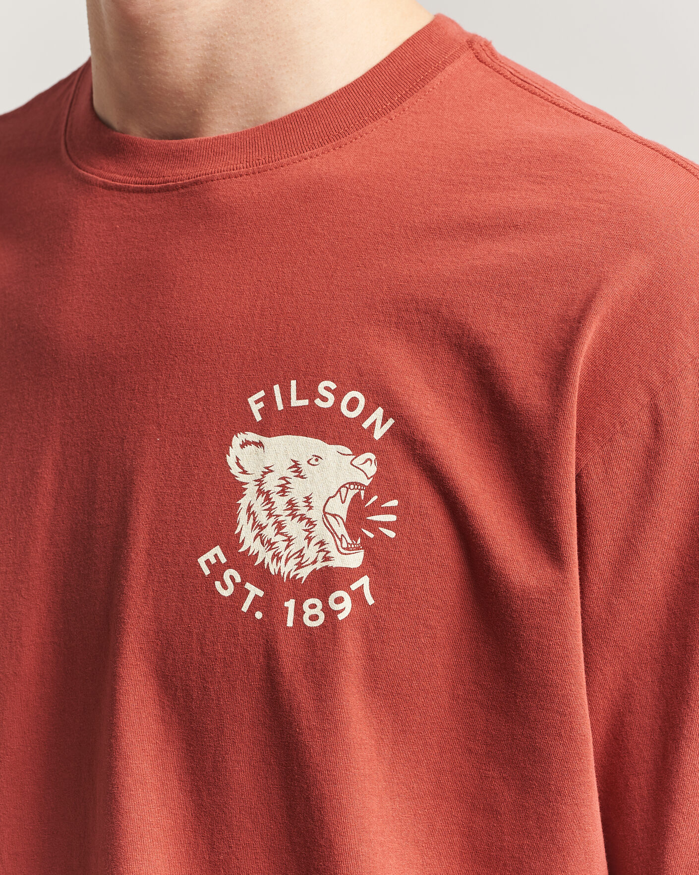 Herr | T-Shirts | Filson | Bear Graphic T-Shirt Chili Oil