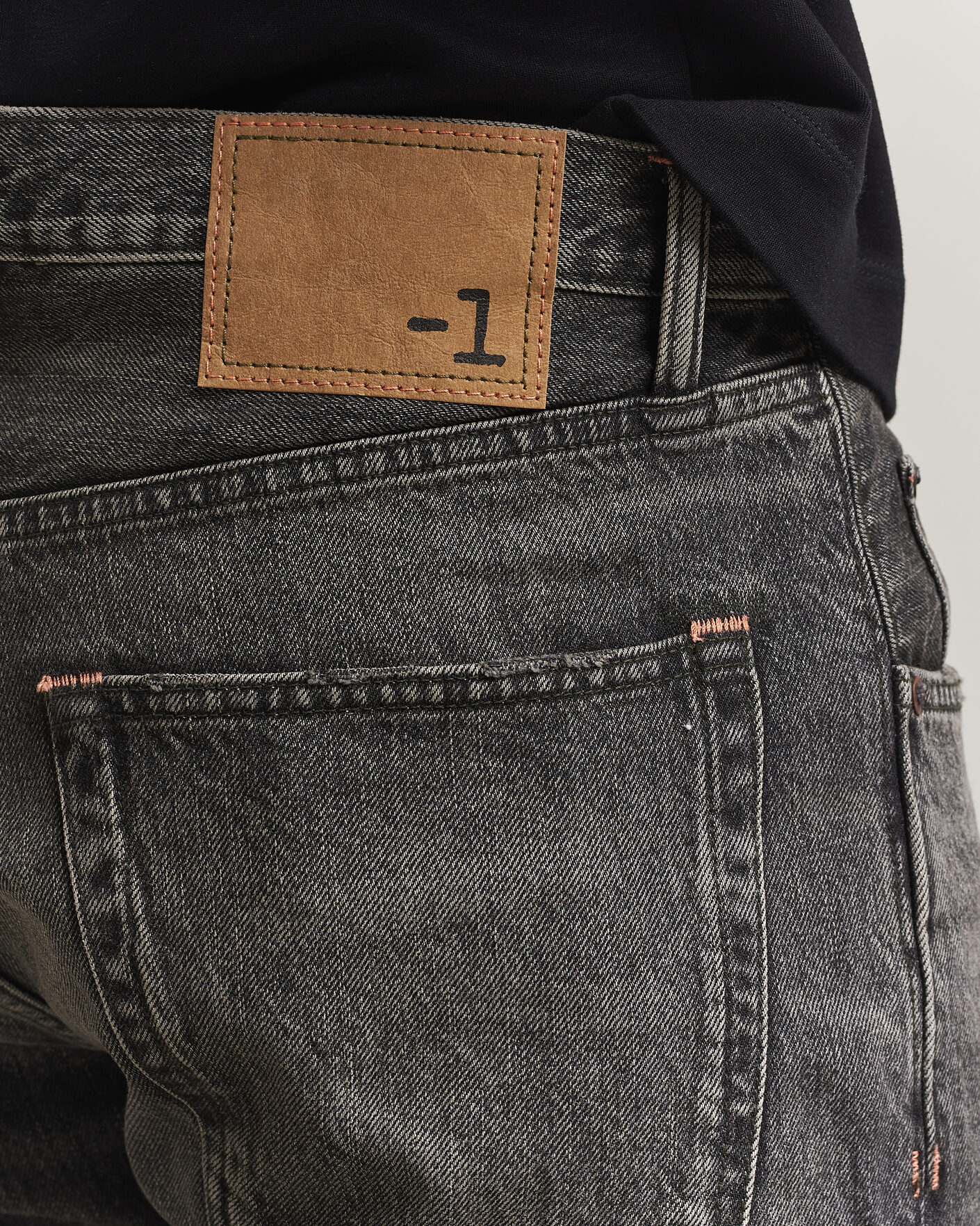 Herr | Byxor | -1 Nordic Denim | Regular Fit Jeans Thunderstorm Black Clean