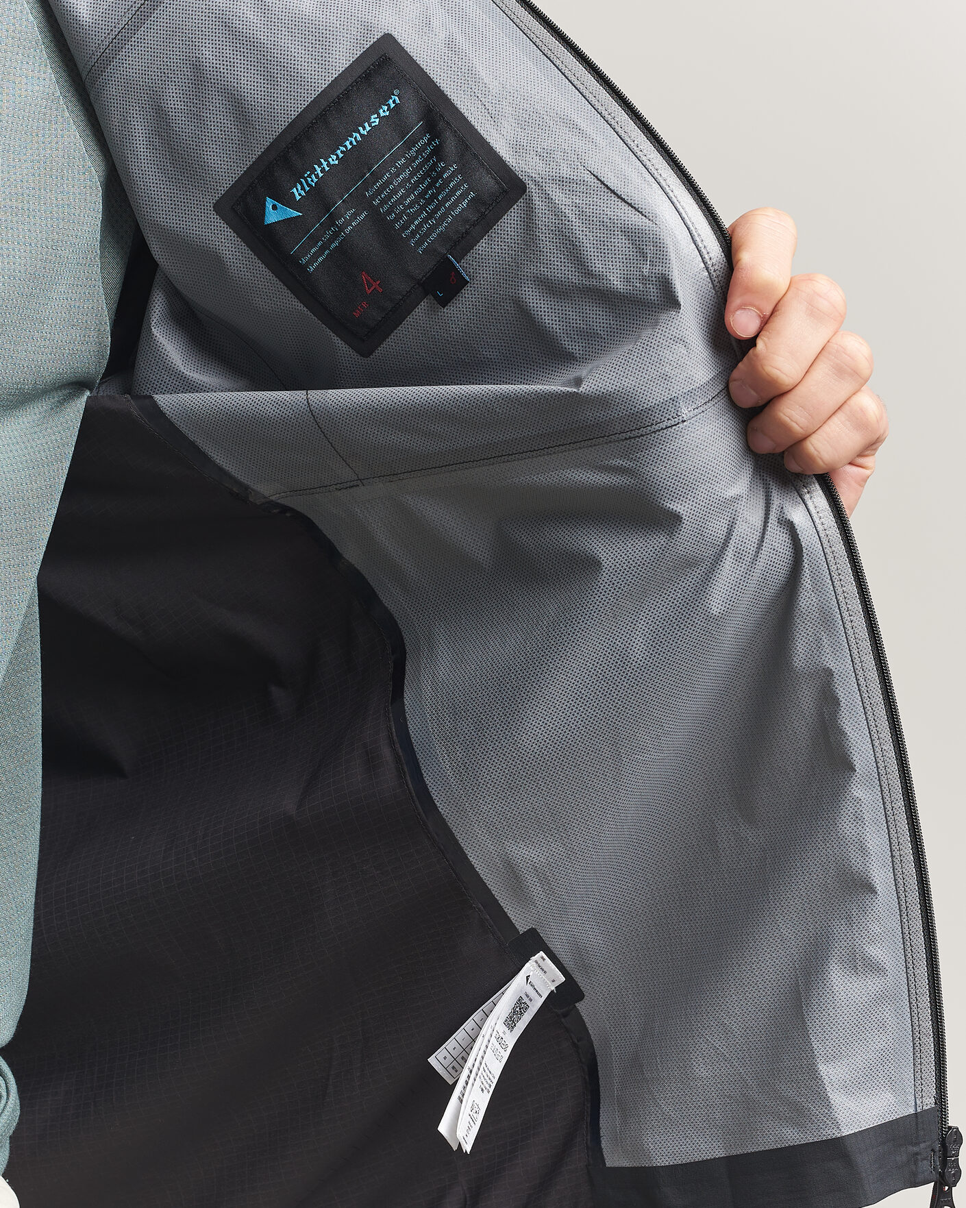 Herr | Jackor | Klättermusen | Vidre Hood Jacket Black