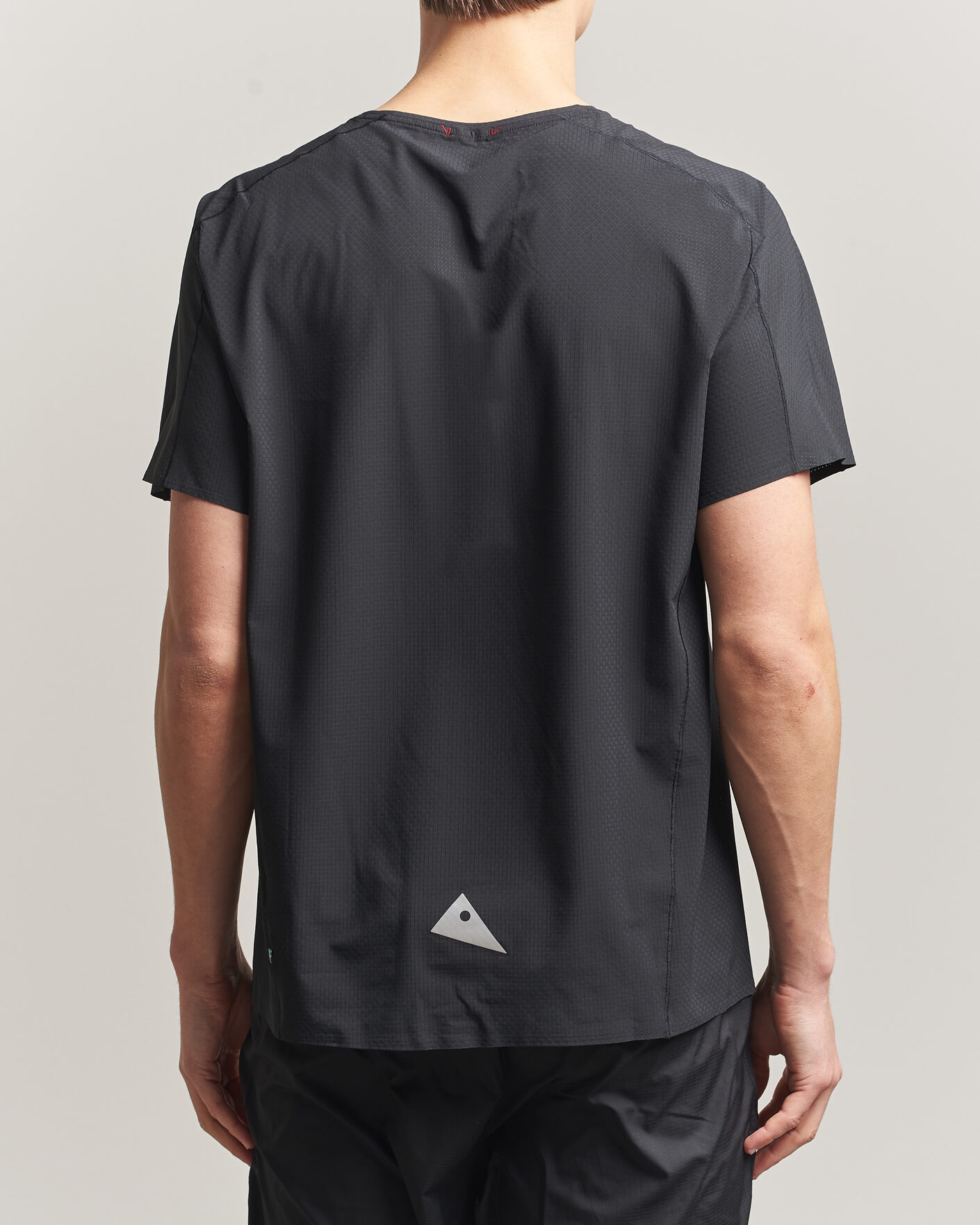 Herr | T-Shirts | Klättermusen | Diser Lightweight T-Shirt Black