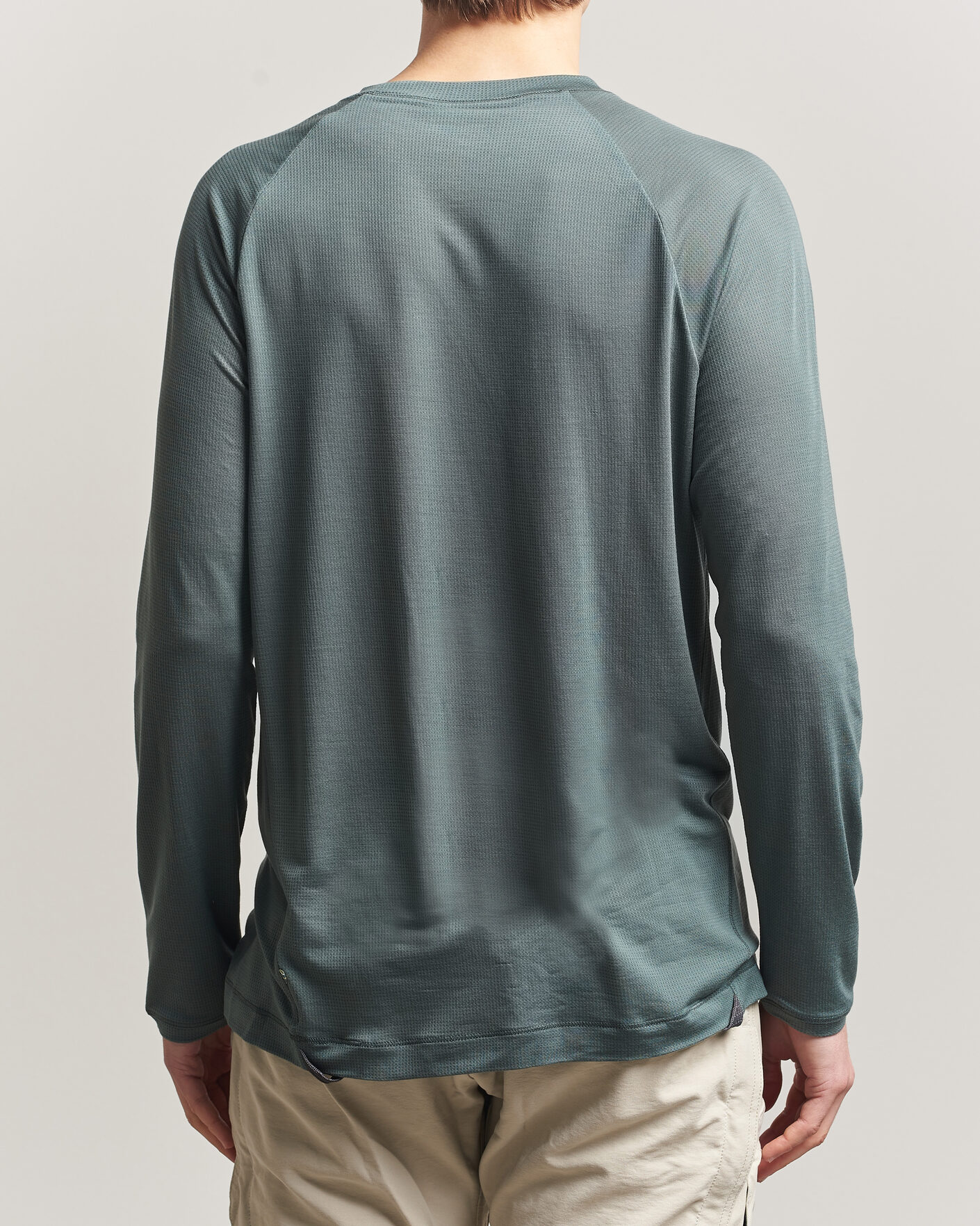 Herr | T-Shirts | Klättermusen | Groa Lightweight Tencel Long Sleeve T-Shirt Teal Grey