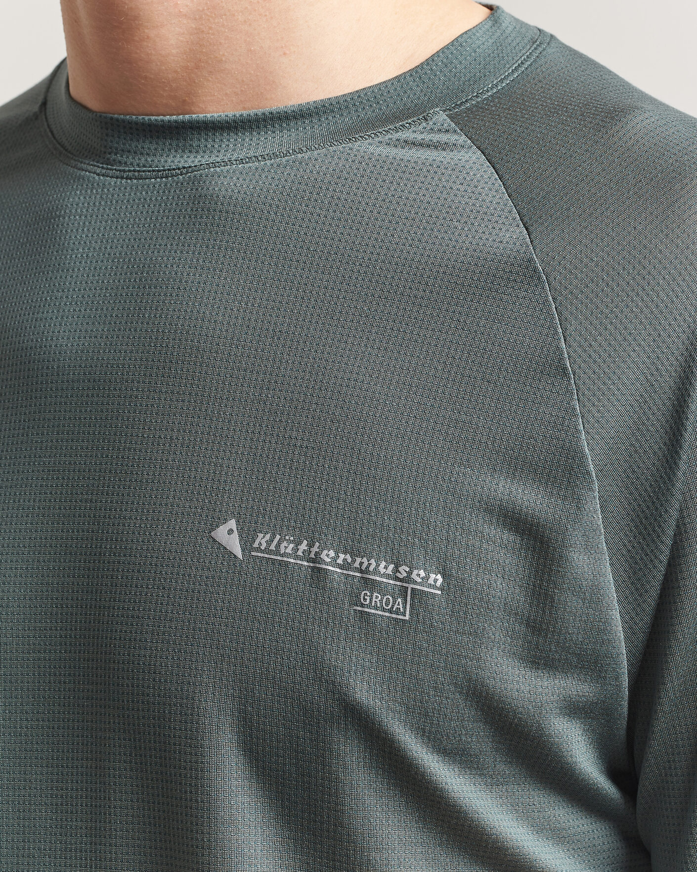 Herr | T-Shirts | Klättermusen | Groa Lightweight Tencel Long Sleeve T-Shirt Teal Grey