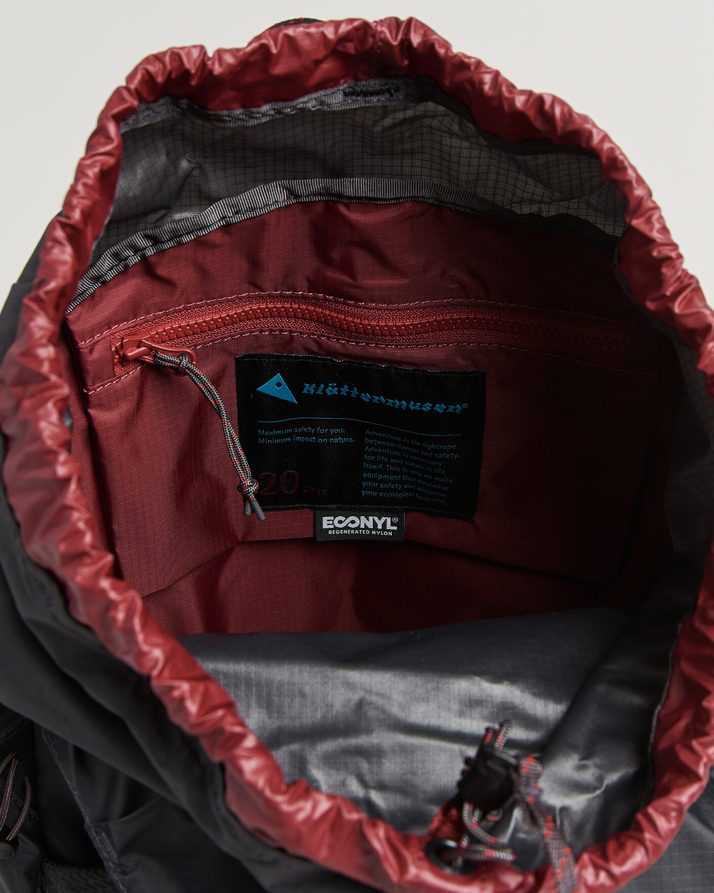 Herr | Väskor | Klättermusen | Skrymner Backpack 20L Raven