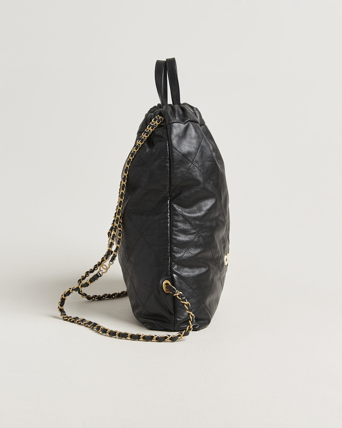 Herr | Pre-Owned & Vintage Bags | Chanel Pre-Owned | Chanel 22 Backpack Black