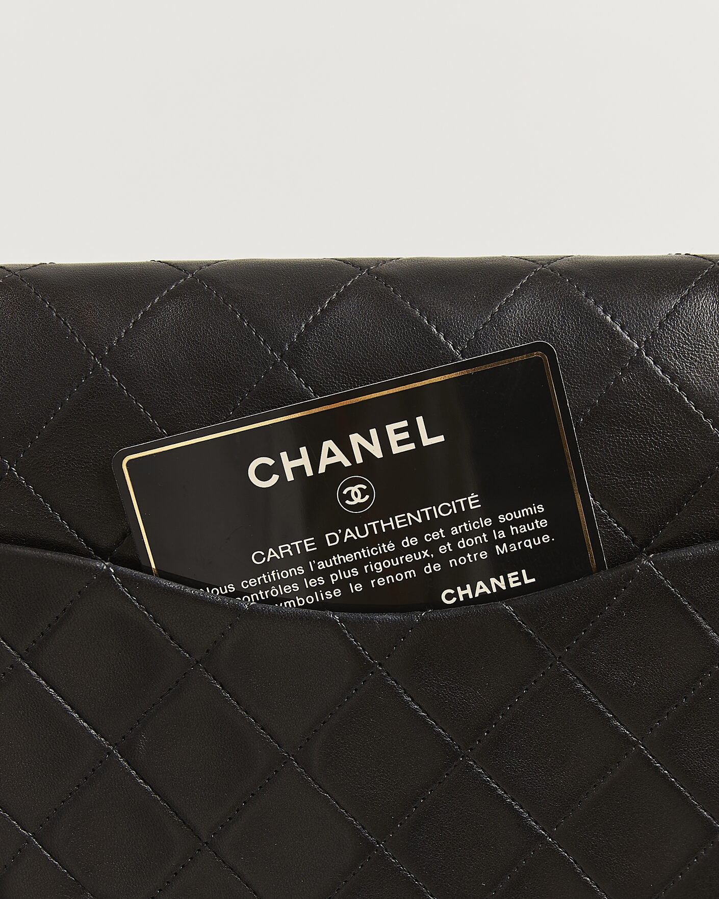 Herr | Pre-Owned & Vintage Bags | Chanel Pre-Owned | Classic Medium Double Flap Bag Black