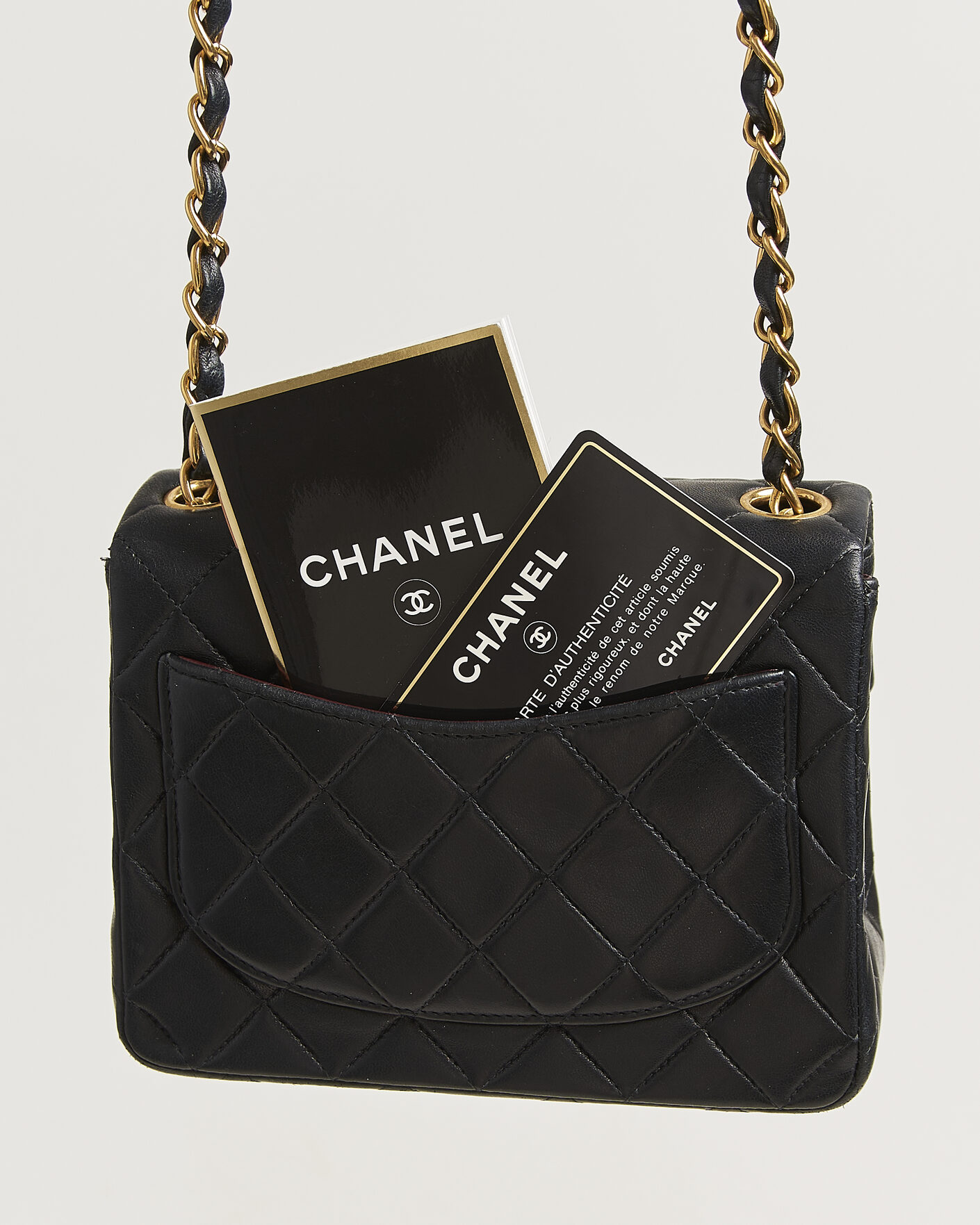 Herr | Pre-Owned & Vintage Bags | Chanel Pre-Owned | Classic Mini Single Flap Square Bag Black