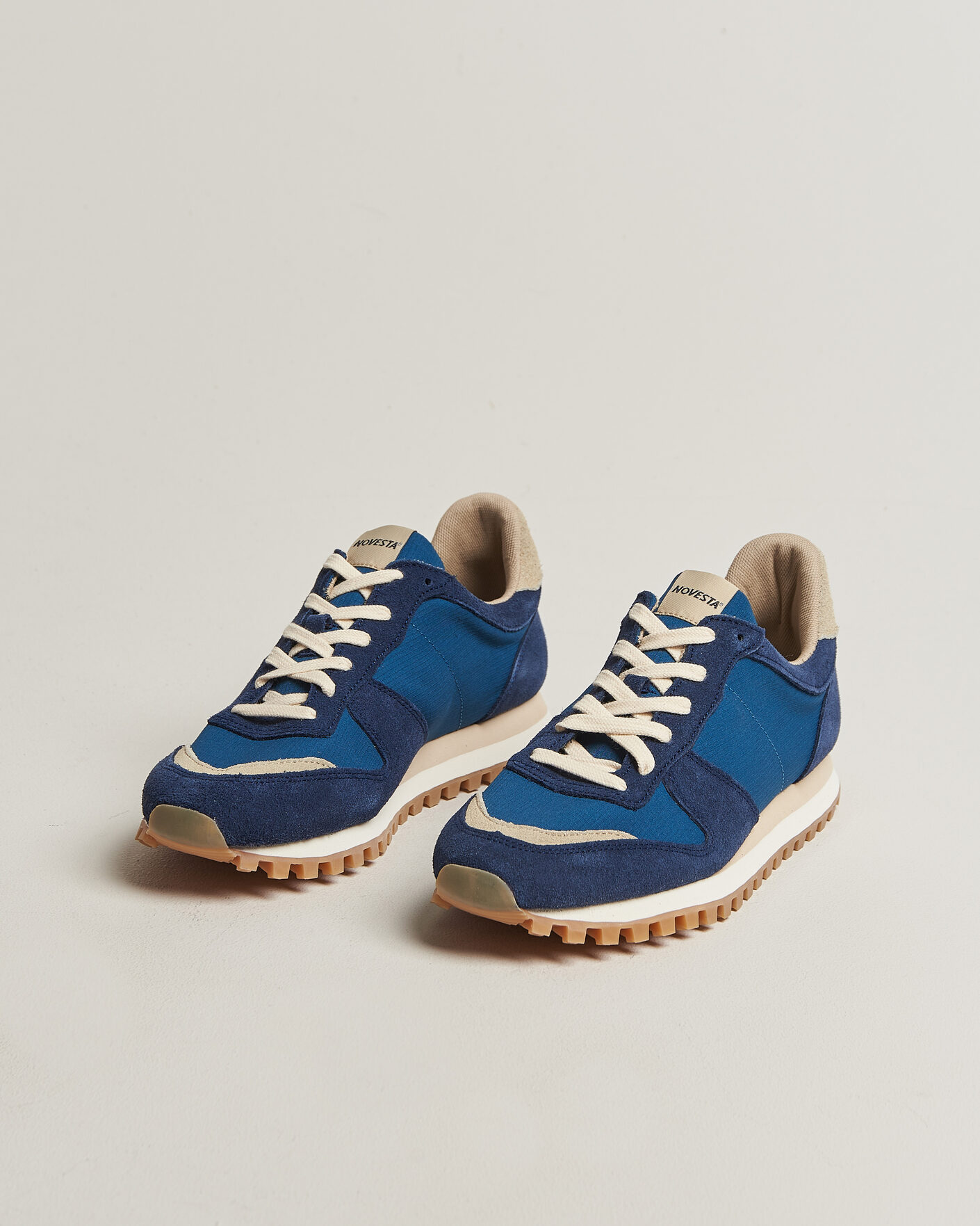 Herr | Sneakers | Novesta | Marathon Trail Running Sneaker Navy/Blue