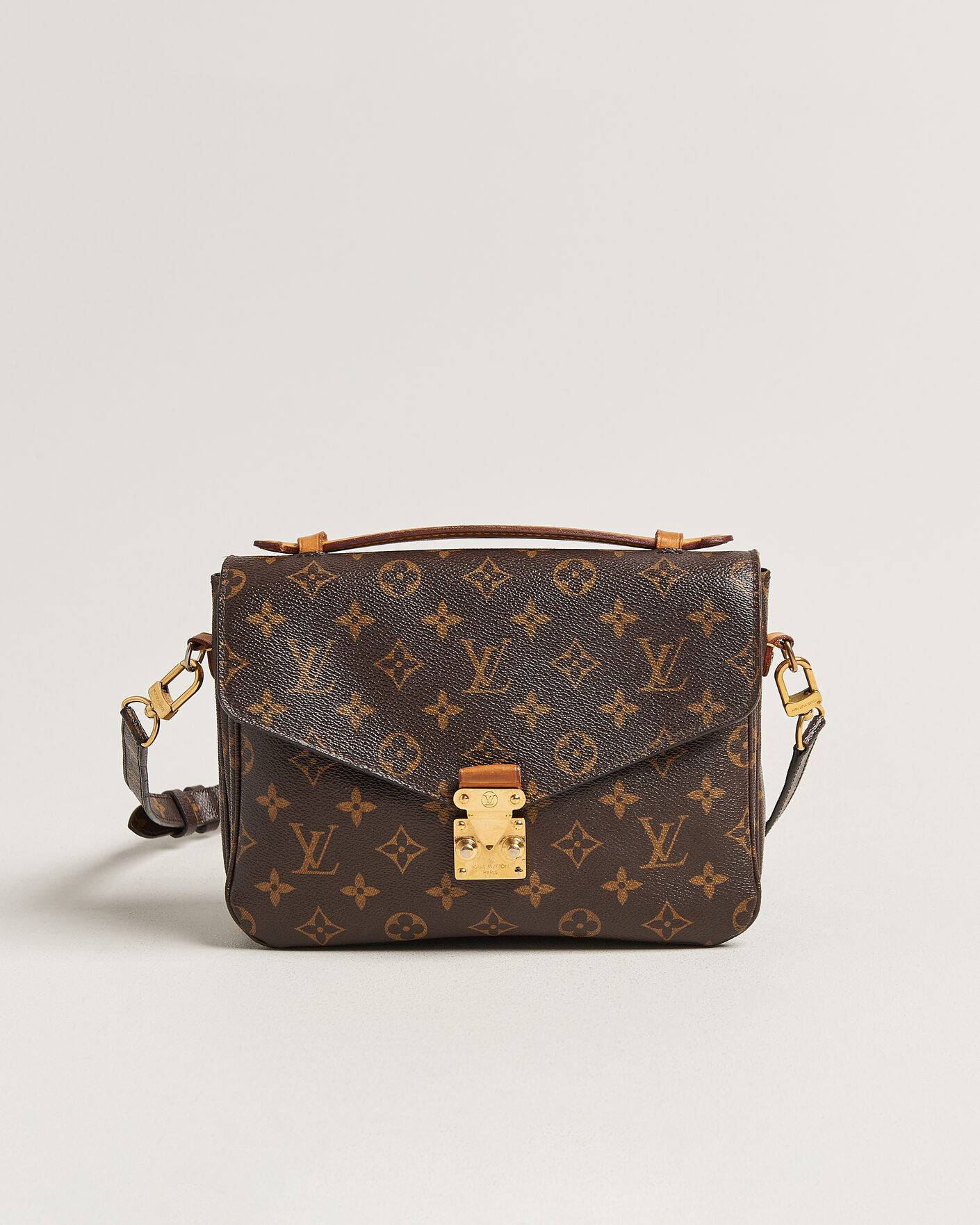 Herr | Pre-Owned & Vintage Bags | Louis Vuitton Pre-Owned | Pochette Métis Monogram