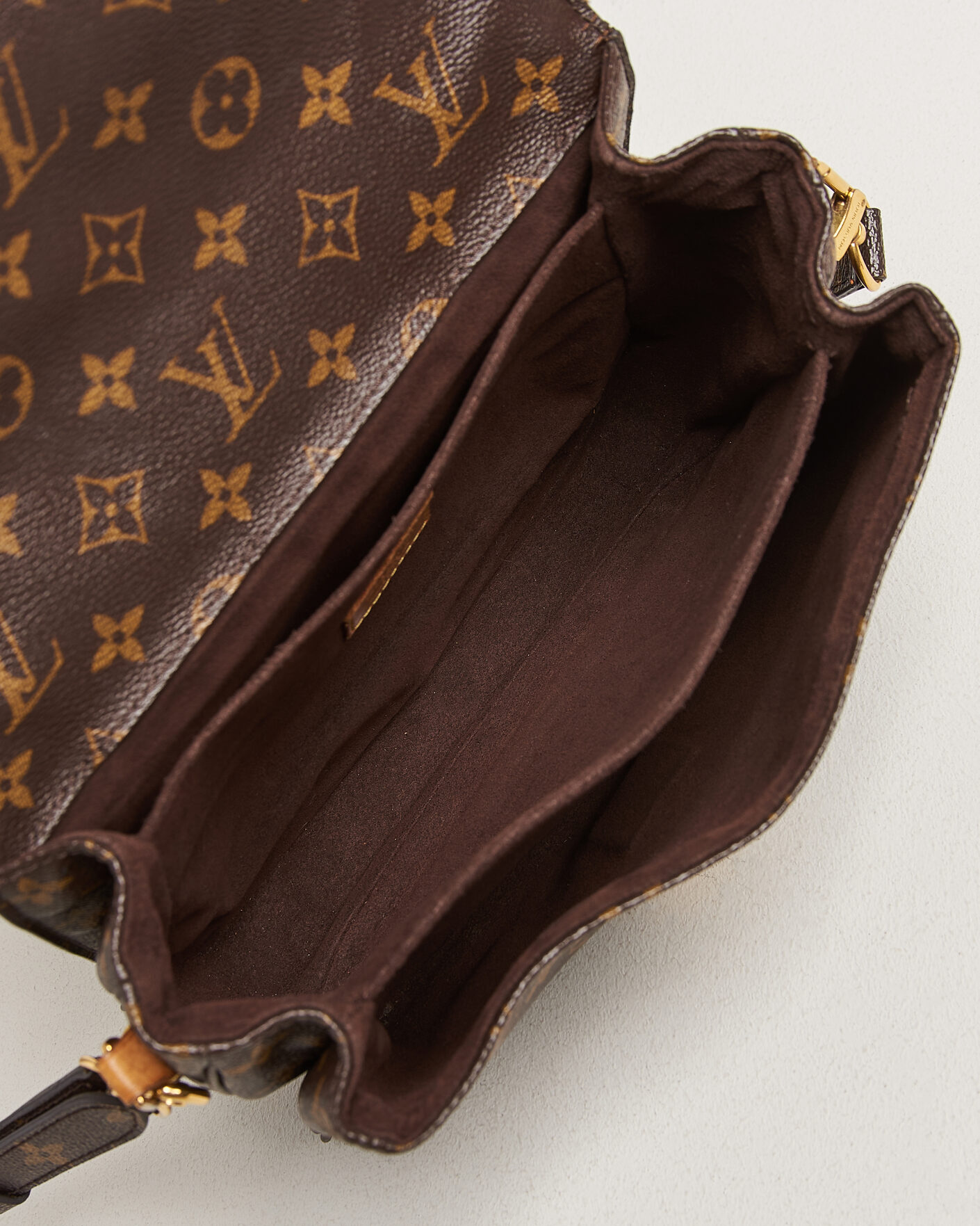 Herr | Pre-Owned & Vintage Bags | Louis Vuitton Pre-Owned | Pochette Métis Monogram