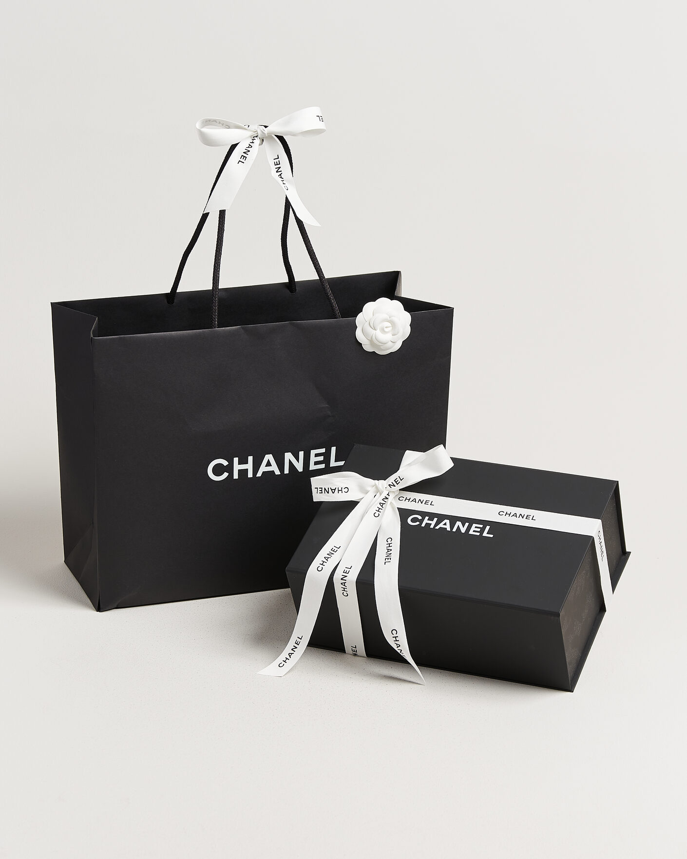 Herr | Pre-Owned & Vintage Bags | Chanel Pre-Owned | Single Flap Bag Black