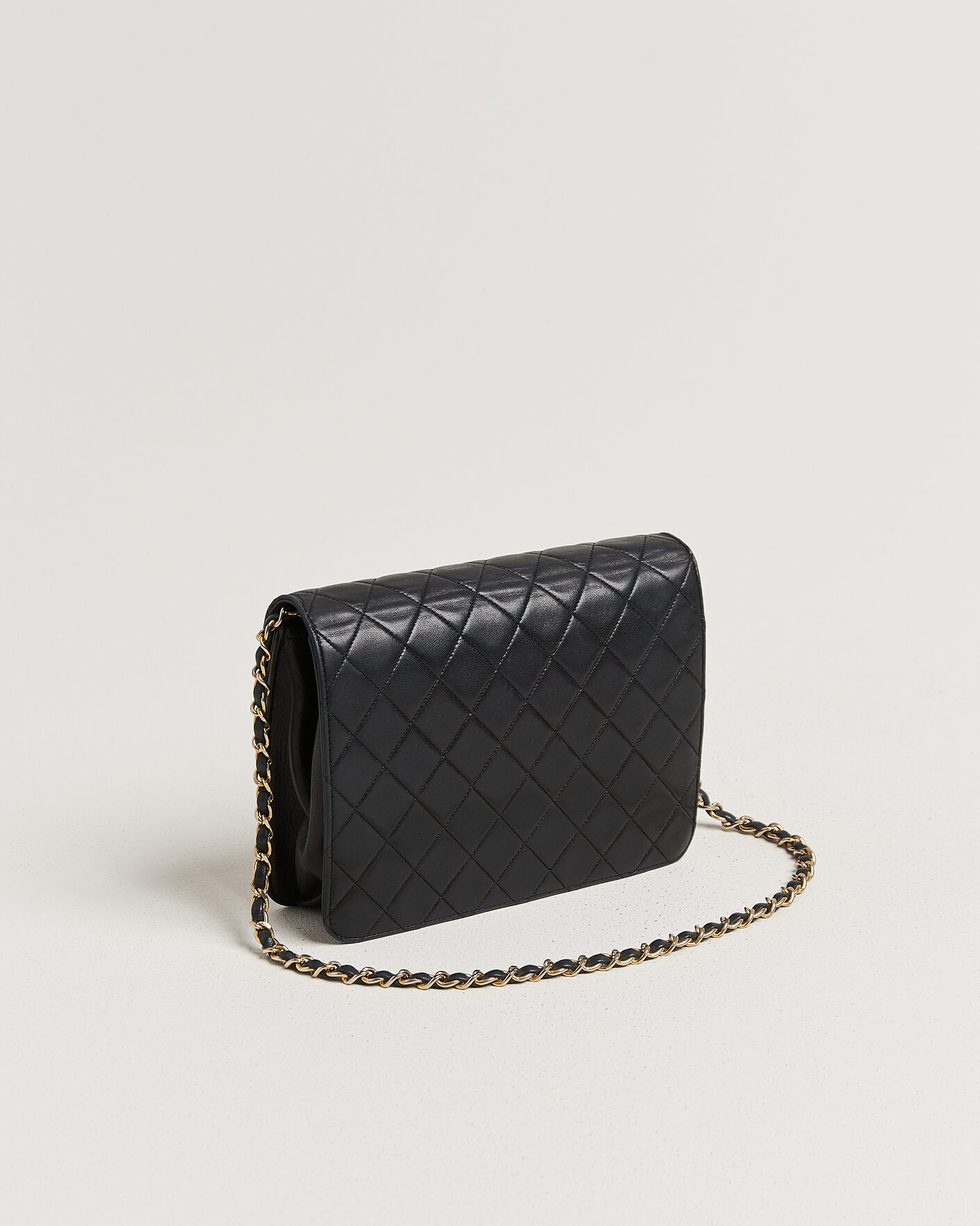 Herr | Pre-Owned & Vintage Bags | Chanel Pre-Owned | Single Flap Bag Black
