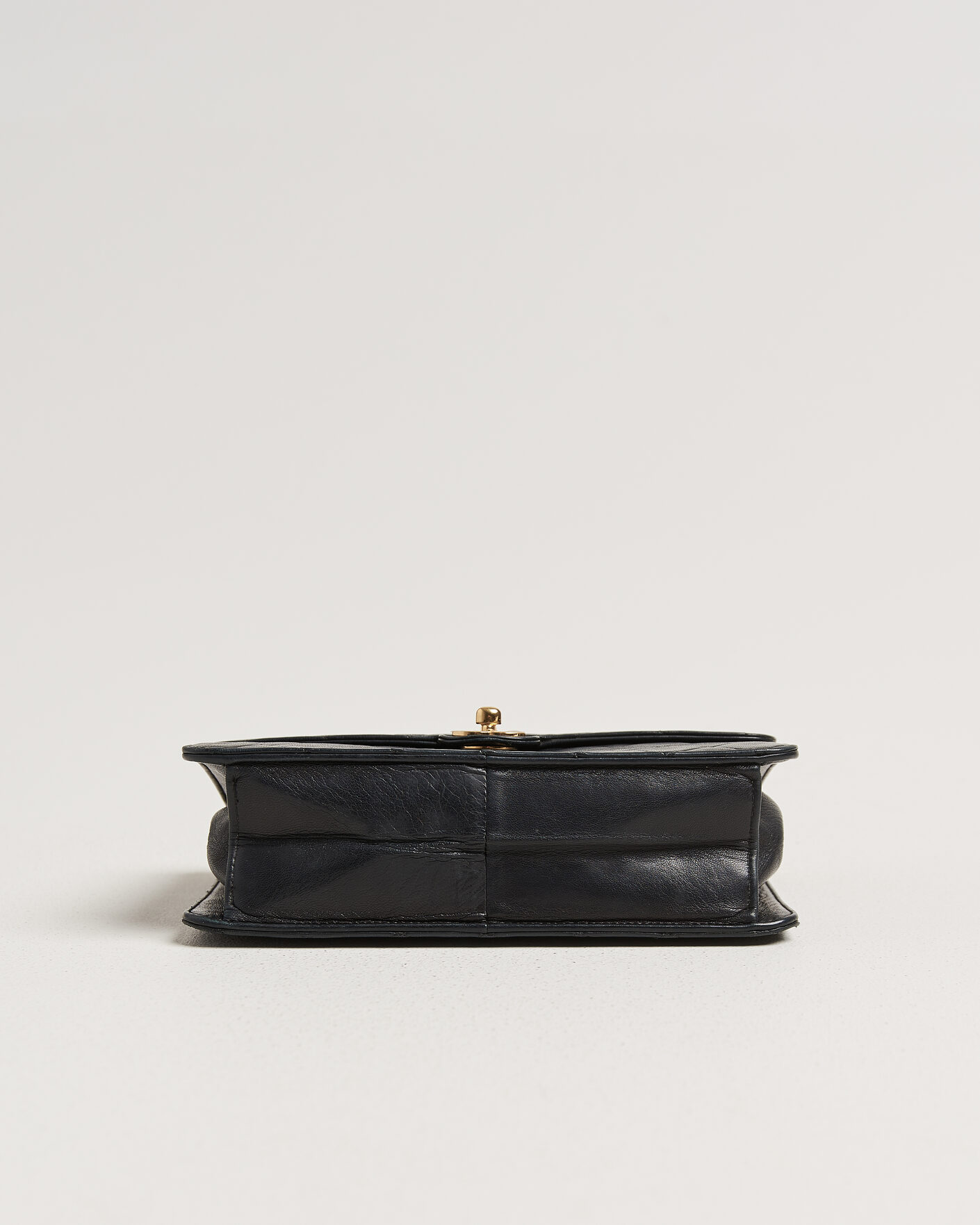 Herr | Pre-Owned & Vintage Bags | Chanel Pre-Owned | Single Flap Bag Black