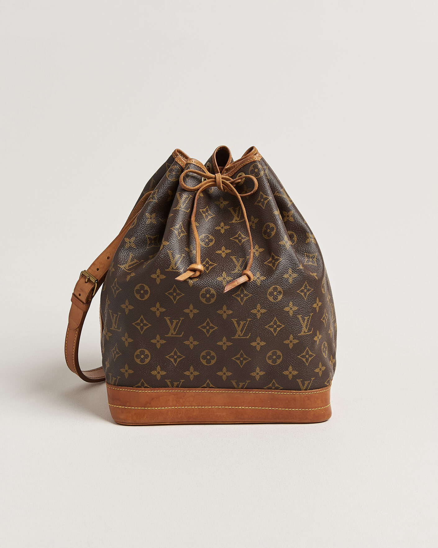 Herr | Pre-Owned & Vintage Bags | Louis Vuitton Pre-Owned | Noé Monogram