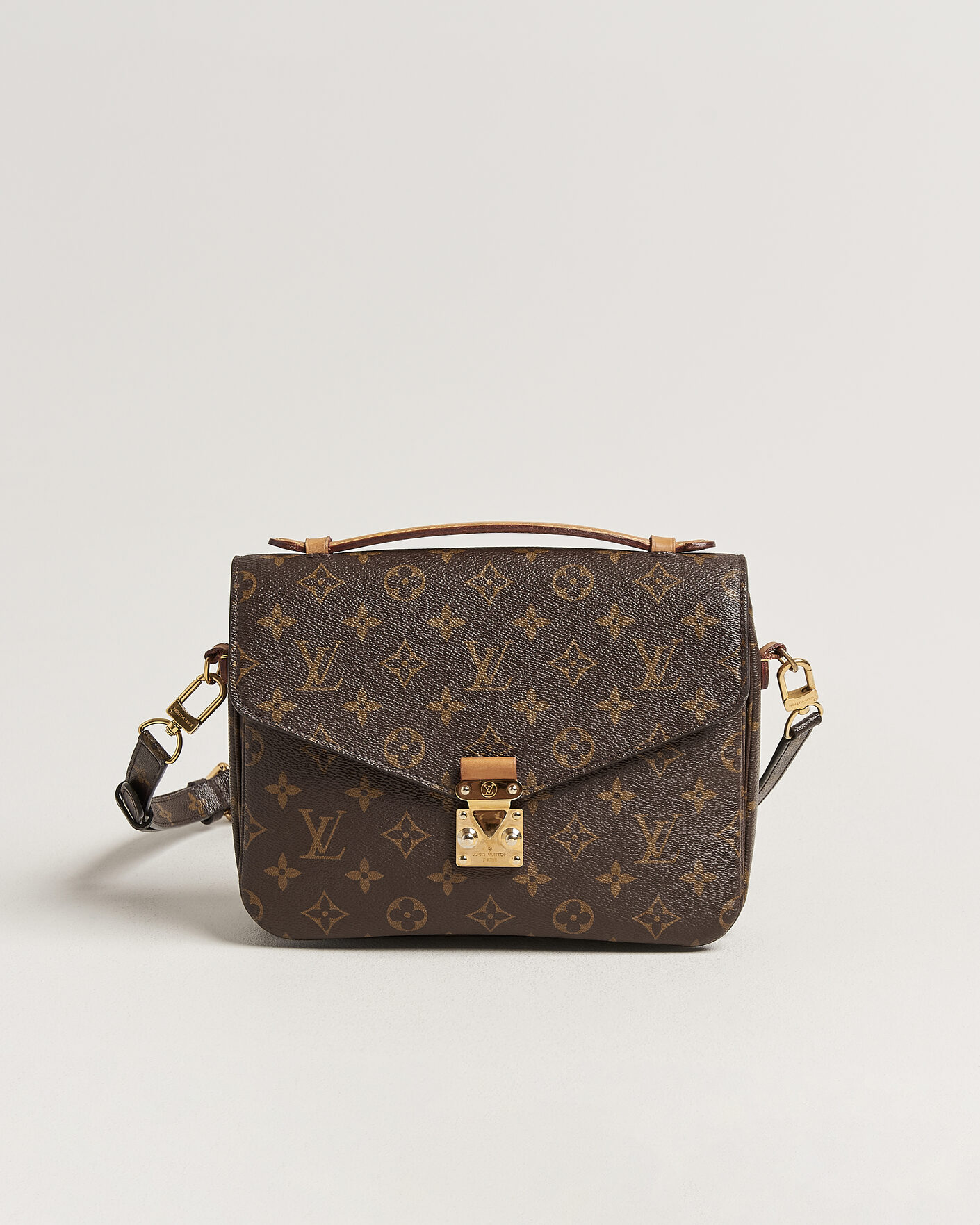 Herr | Pre-Owned & Vintage Bags | Louis Vuitton Pre-Owned | Pochette Métis Monogram