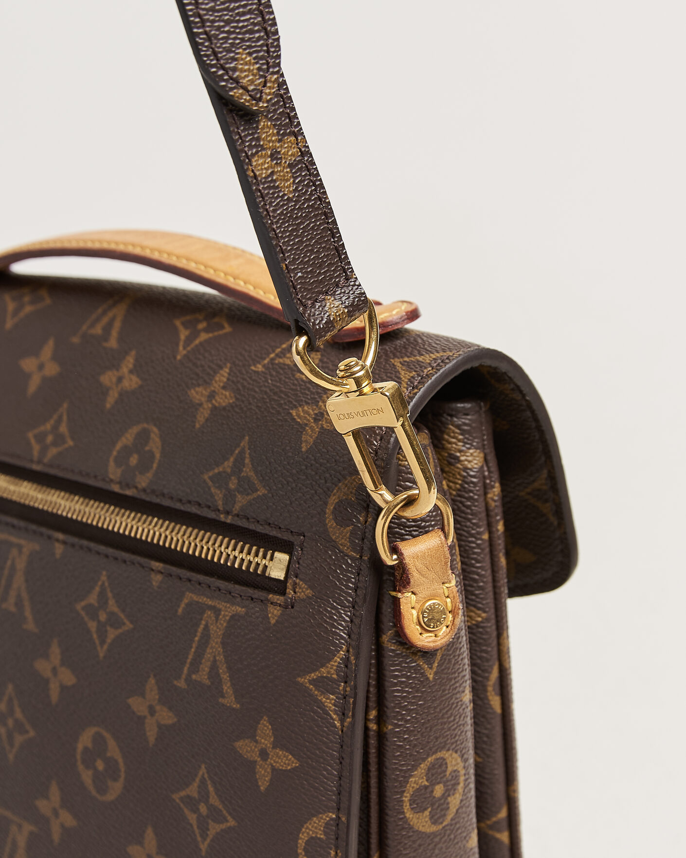 Herr | Pre-Owned & Vintage Bags | Louis Vuitton Pre-Owned | Pochette Métis Monogram
