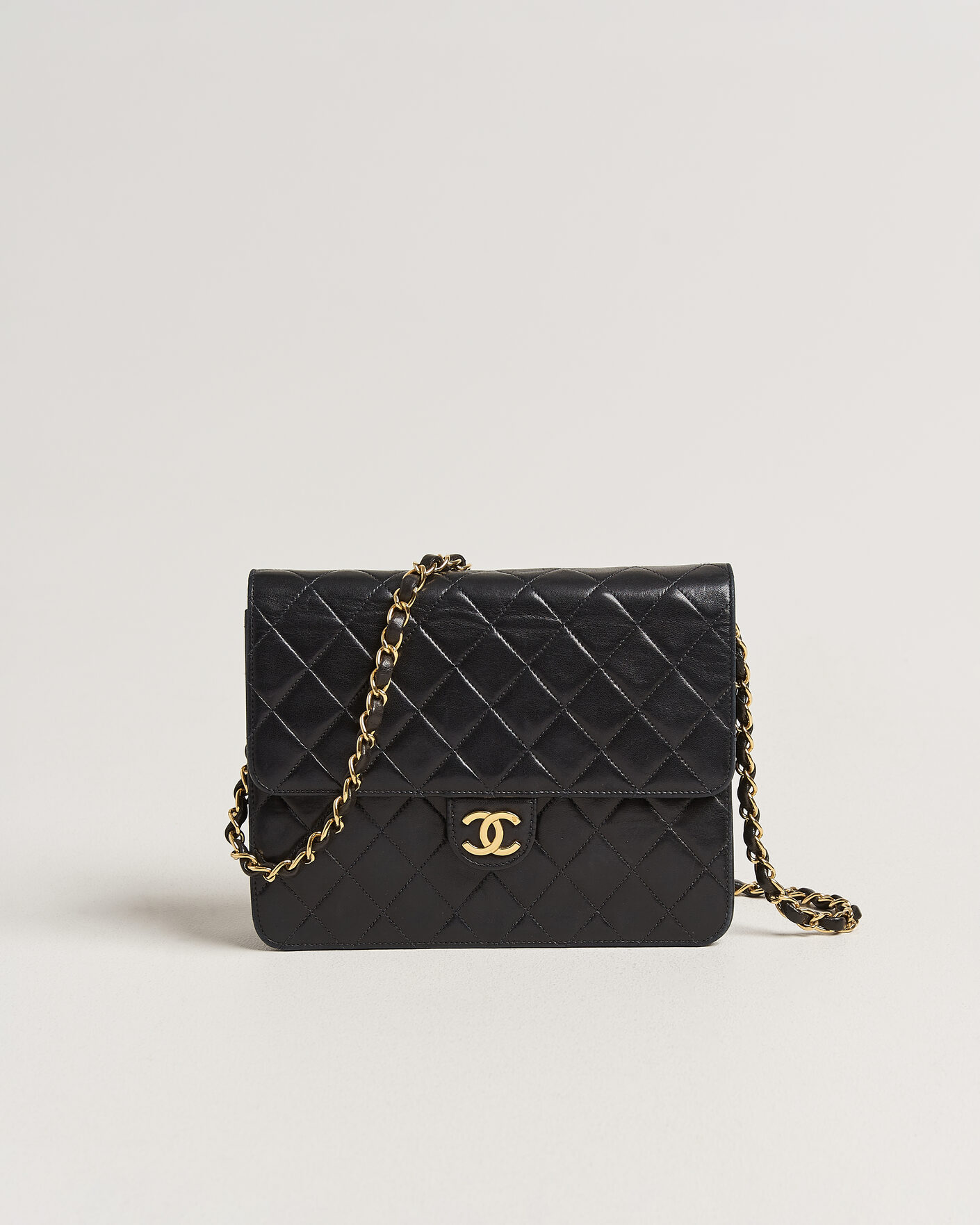 Herr | Pre-Owned & Vintage Bags | Chanel Pre-Owned | Single Flap Bag Black