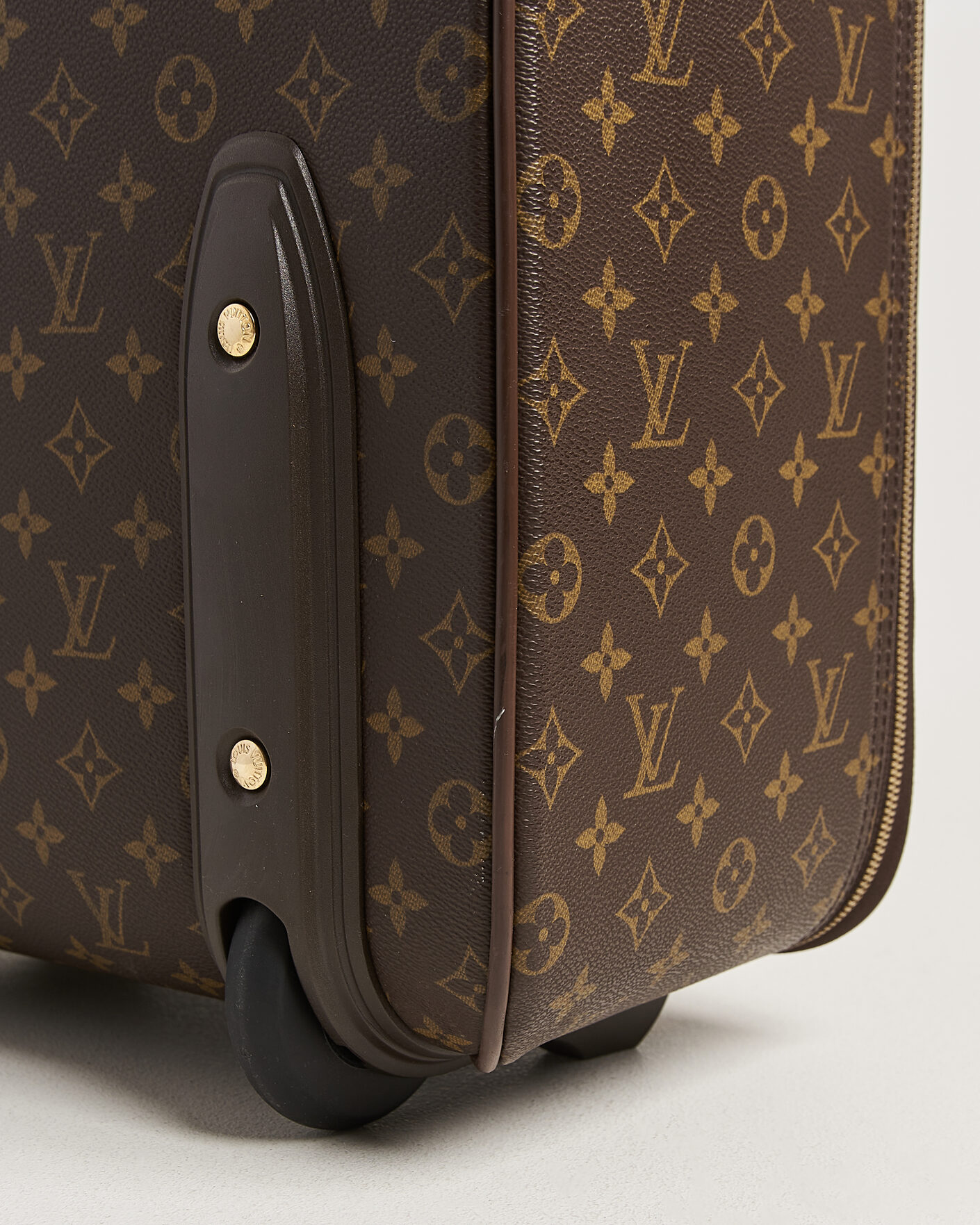 Herr | Pre-Owned & Vintage Bags | Louis Vuitton Pre-Owned | Pegase 45 Trolley Case Monogram