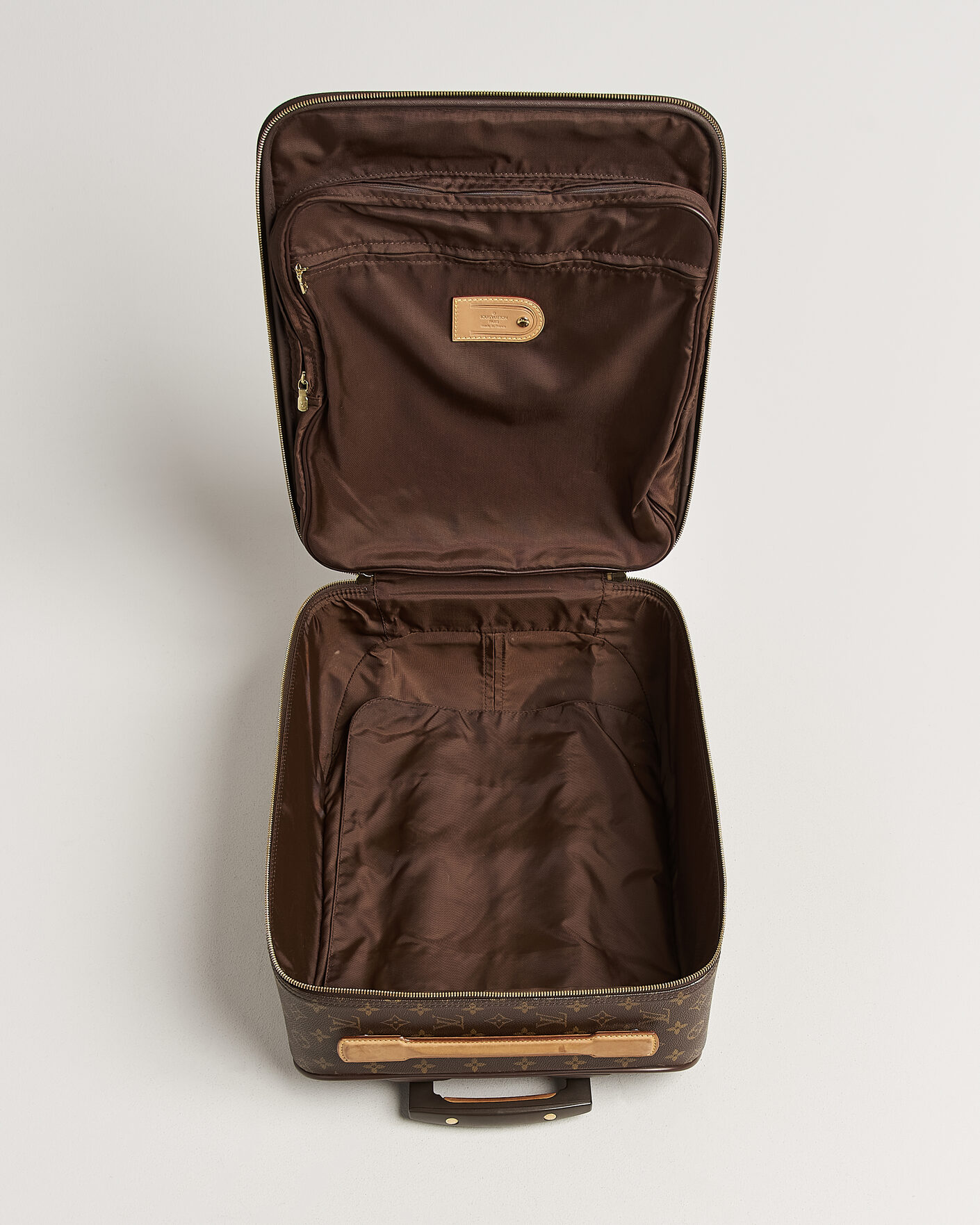 Herr | Pre-Owned & Vintage Bags | Louis Vuitton Pre-Owned | Pegase 45 Trolley Case Monogram