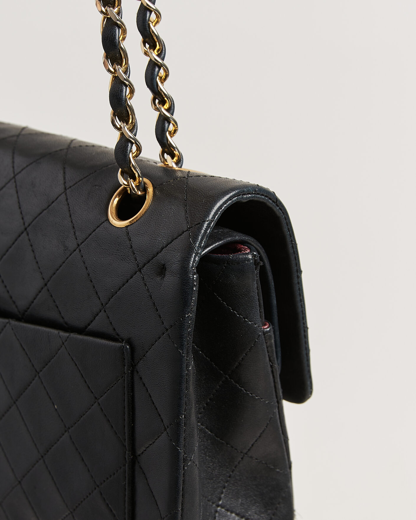 Herr | Pre-Owned & Vintage Bags | Chanel Pre-Owned | Classic Medium Square Double Flap Bag Lambskin Black
