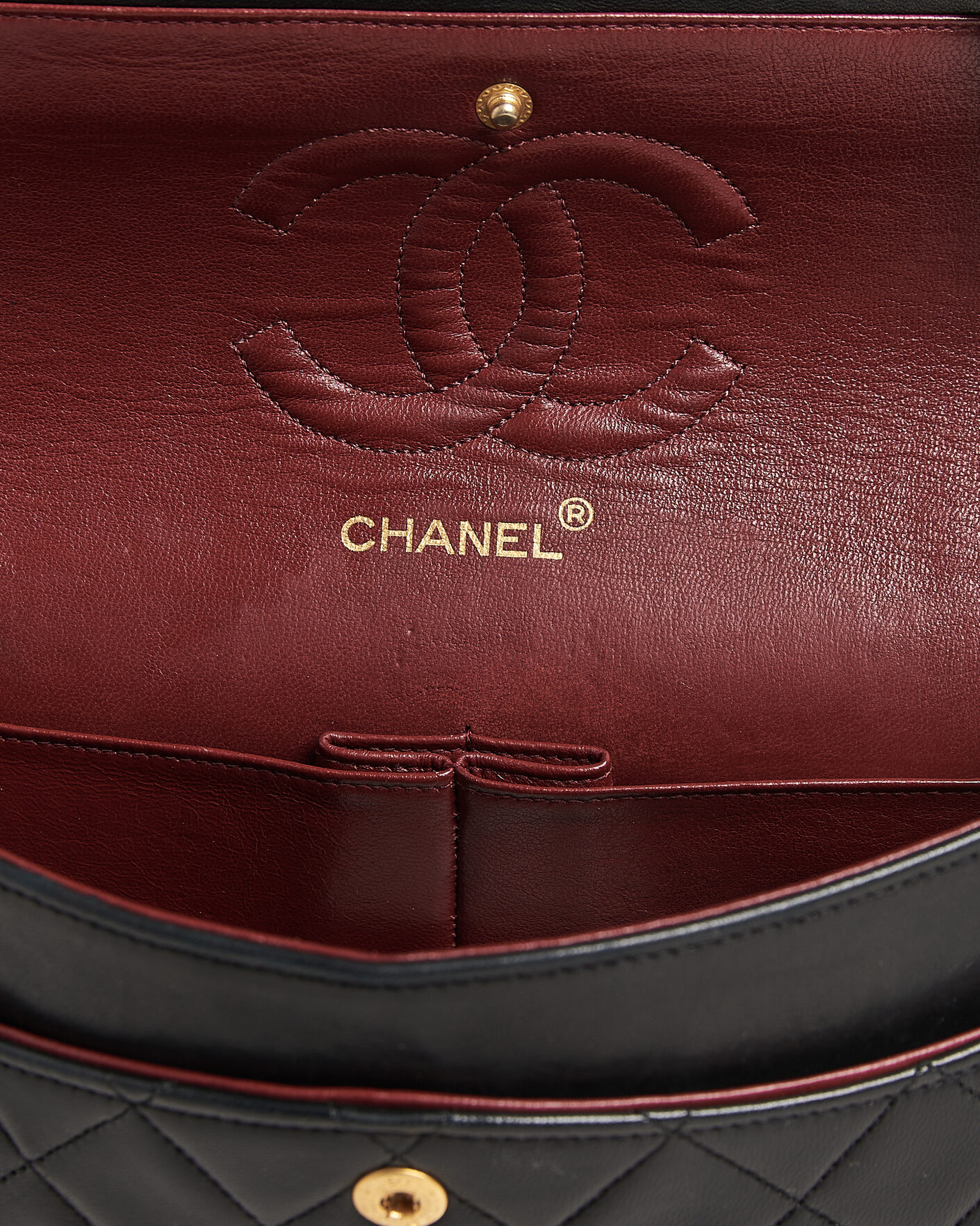 Herr | Pre-Owned & Vintage Bags | Chanel Pre-Owned | Classic Medium Double Flap Bag Lambskin Black