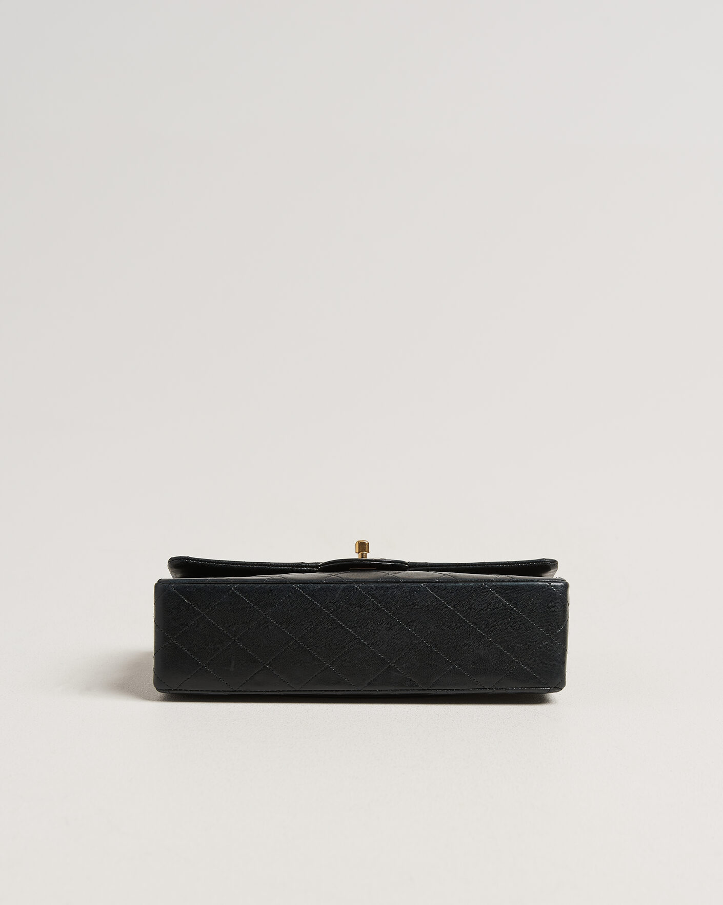 Herr | Pre-Owned & Vintage Bags | Chanel Pre-Owned | Classic Medium Double Flap Bag Lambskin Black