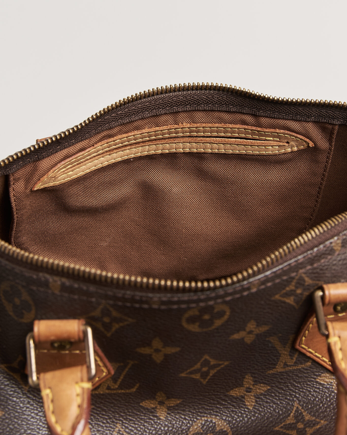 Herr | Pre-Owned & Vintage Bags | Louis Vuitton Pre-Owned | Speedy 30 Monogram