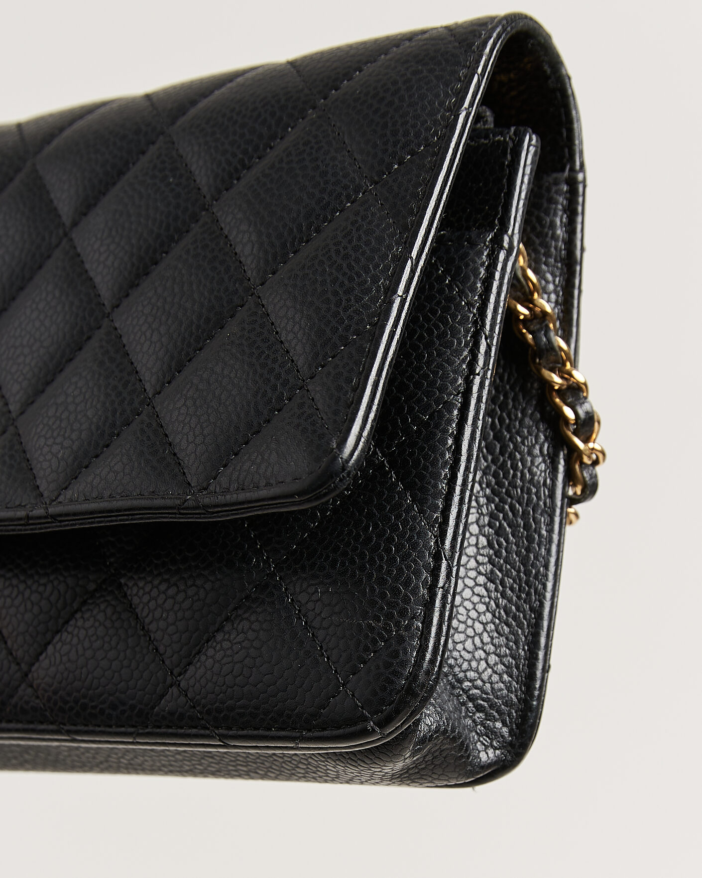 Herr | Pre-Owned & Vintage Bags | Chanel Pre-Owned | Wallet On Chain Caviar Leather Black