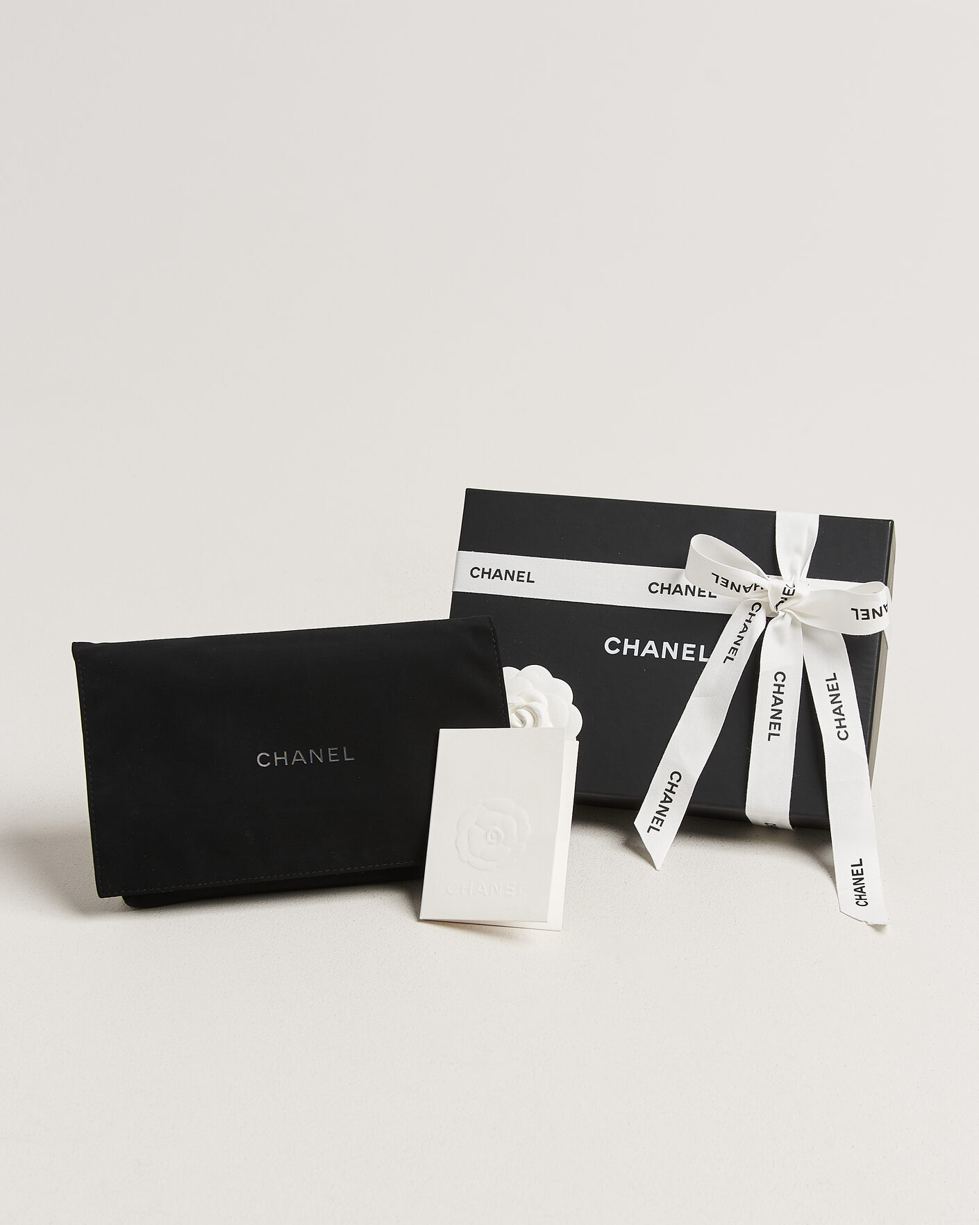 Herr | Pre-Owned & Vintage Bags | Chanel Pre-Owned | Wallet On Chain Caviar Leather Black